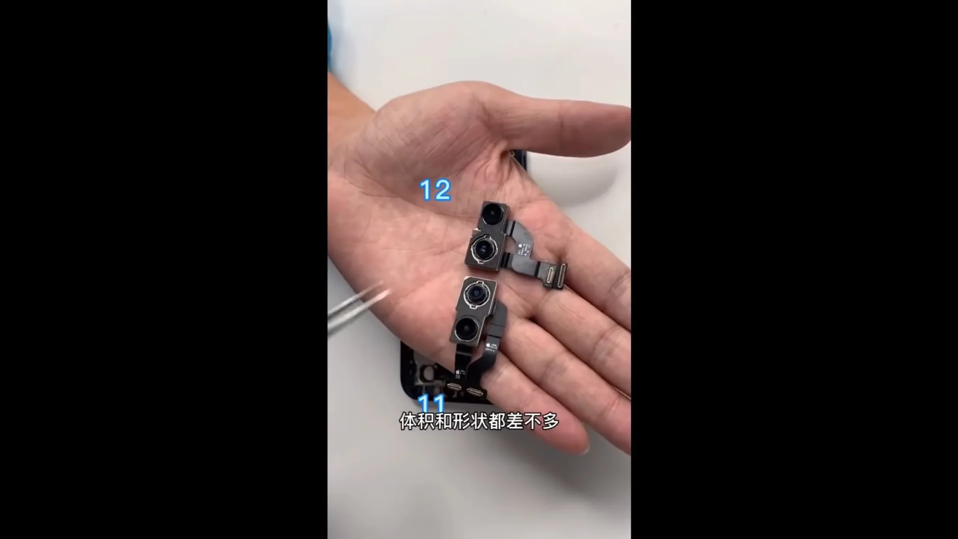 Video tháo tung iPhone 12 đầu tiên xuất hiện cho thấy cách Apple làm thiết bị mỏng hơn và nhẹ hơn