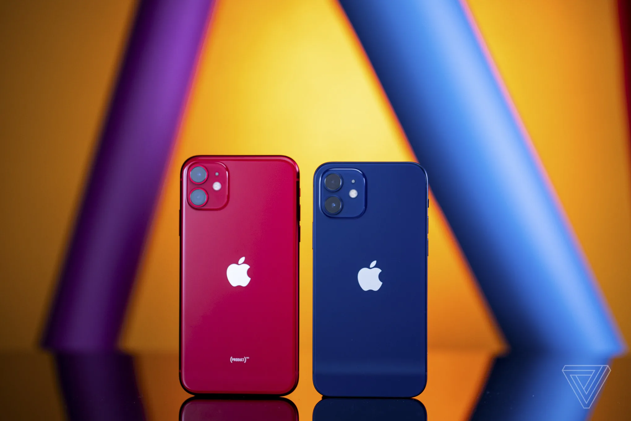 iPhone 12 giá hợp lý hay do người dùng Việt ngày càng có điều kiện hơn?