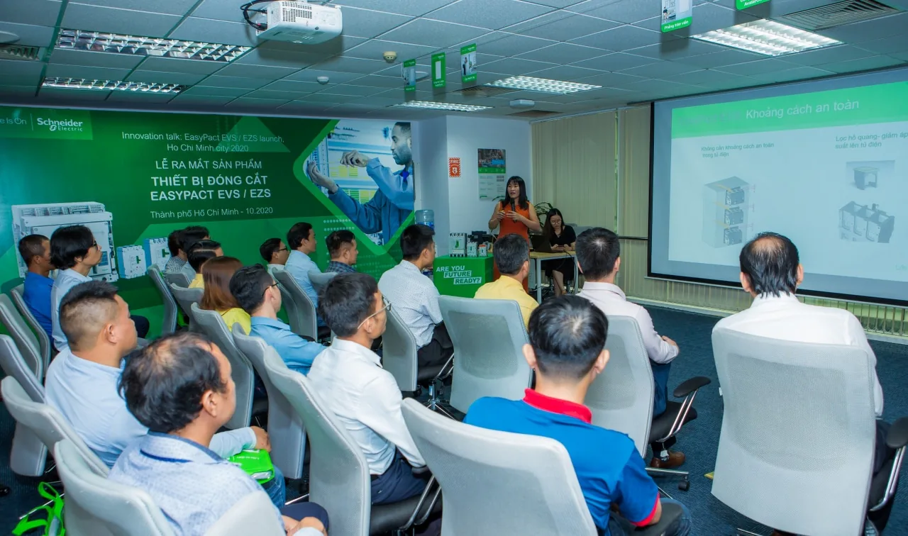 Schneider Electric giới thiệu bộ giải pháp toàn diện EasyPact giúp tối ưu hóa hệ thống thiết bị và các giải pháp điện áp hạ thế với chi phí hợp lý