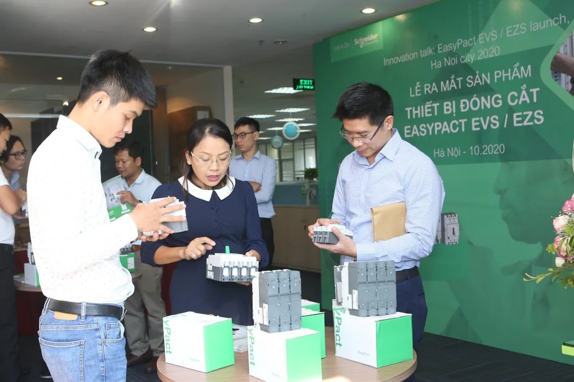 Schneider Electric giới thiệu bộ giải pháp toàn diện EasyPact giúp tối ưu hóa hệ thống thiết bị và các giải pháp điện áp hạ thế với chi phí hợp lý