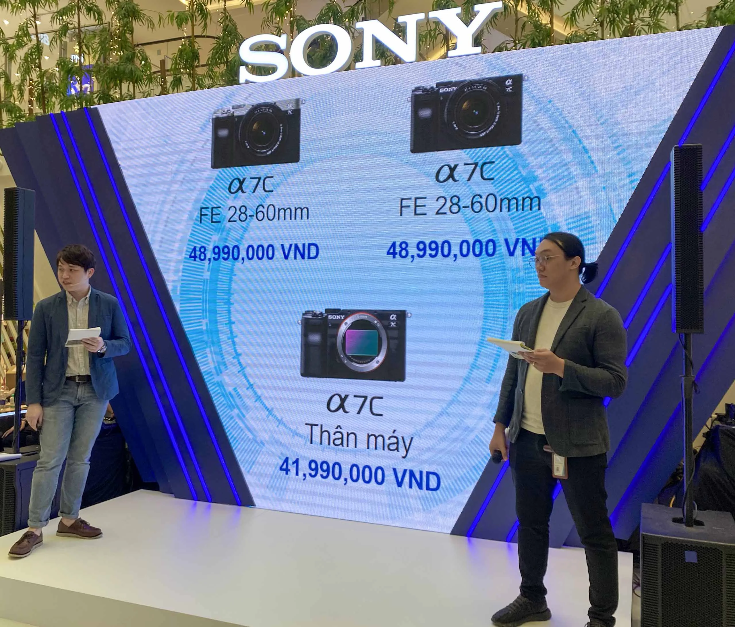 Sony Electronics Việt Nam ra mắt máy ảnh Alpha 7C và ống kính Zoom, hệ thống máy ảnh full-frame nhỏ và nhẹ nhất thế giới