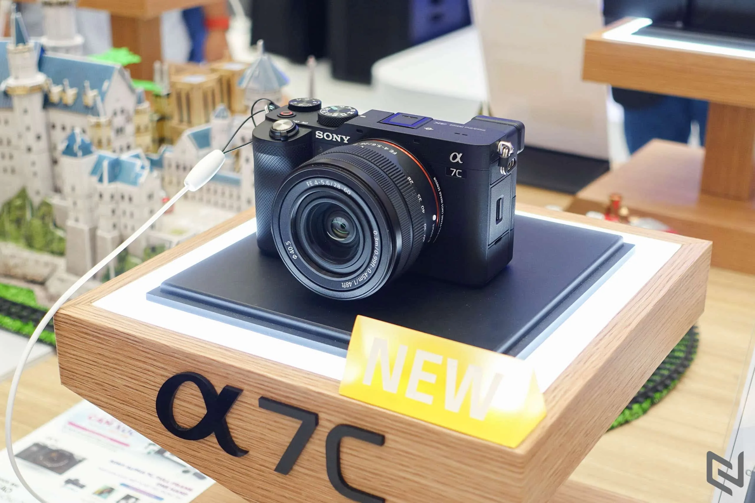 Sony Electronics Việt Nam ra mắt máy ảnh Alpha 7C và ống kính Zoom, hệ thống máy ảnh full-frame nhỏ và nhẹ nhất thế giới