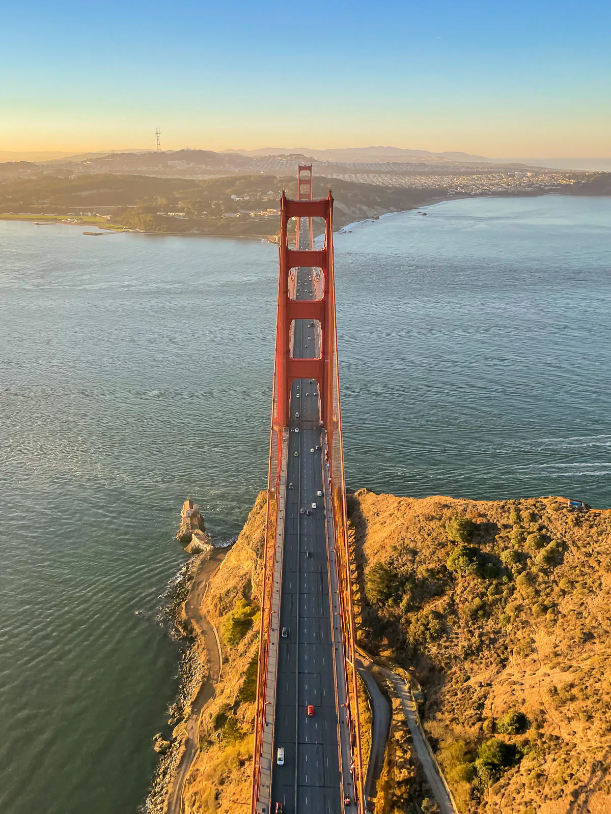 Choáng ngợp với video 4K trên không được quay hoàn toàn bởi iPhone 12 Pro