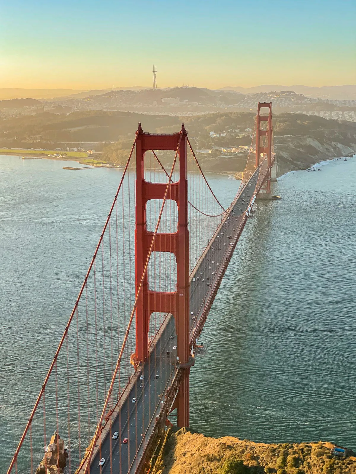 Choáng ngợp với video 4K trên không được quay hoàn toàn bởi iPhone 12 Pro