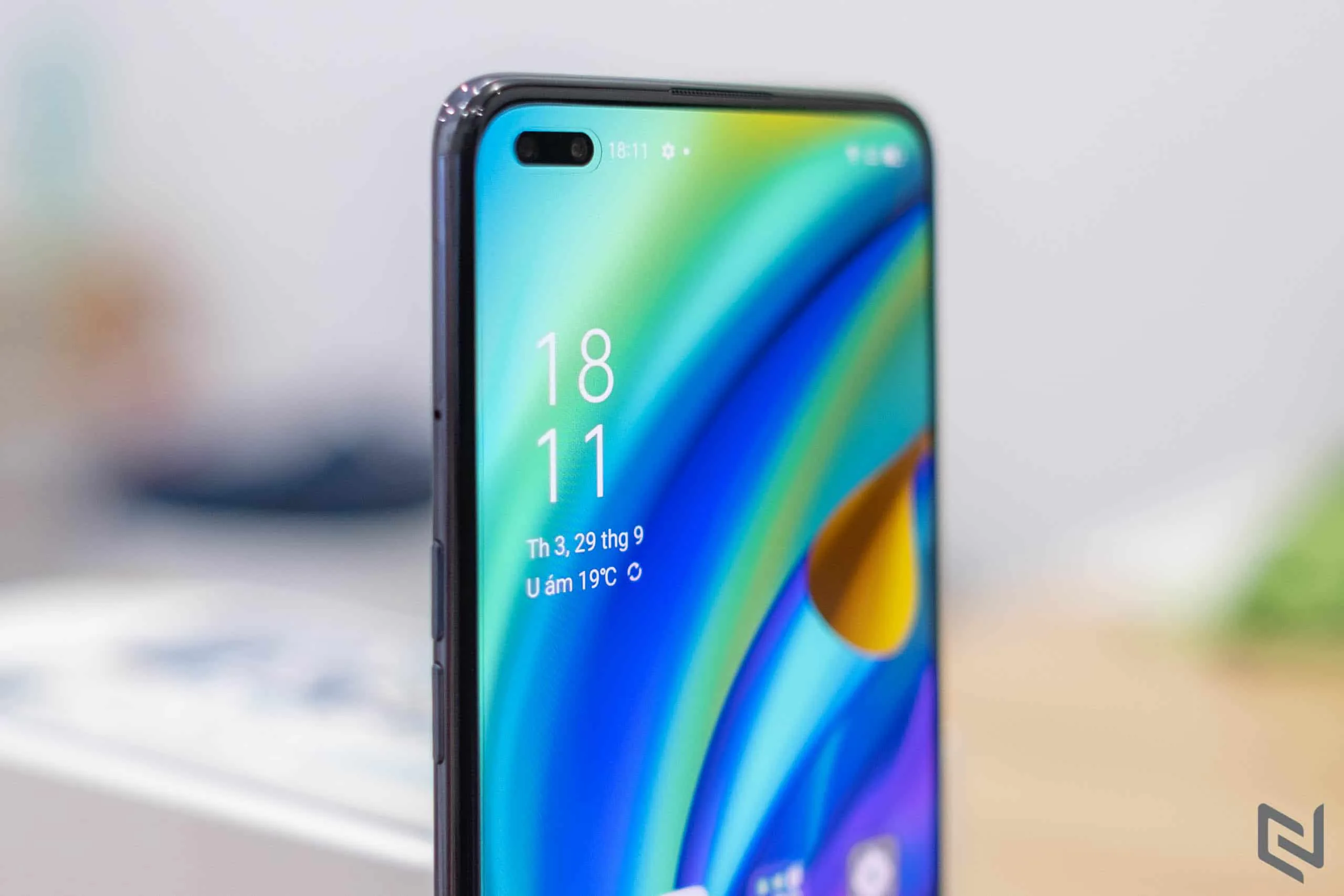 Mở hộp OPPO A93: 6 camera AI, thiết kế thời trang, bộ nhớ lớn