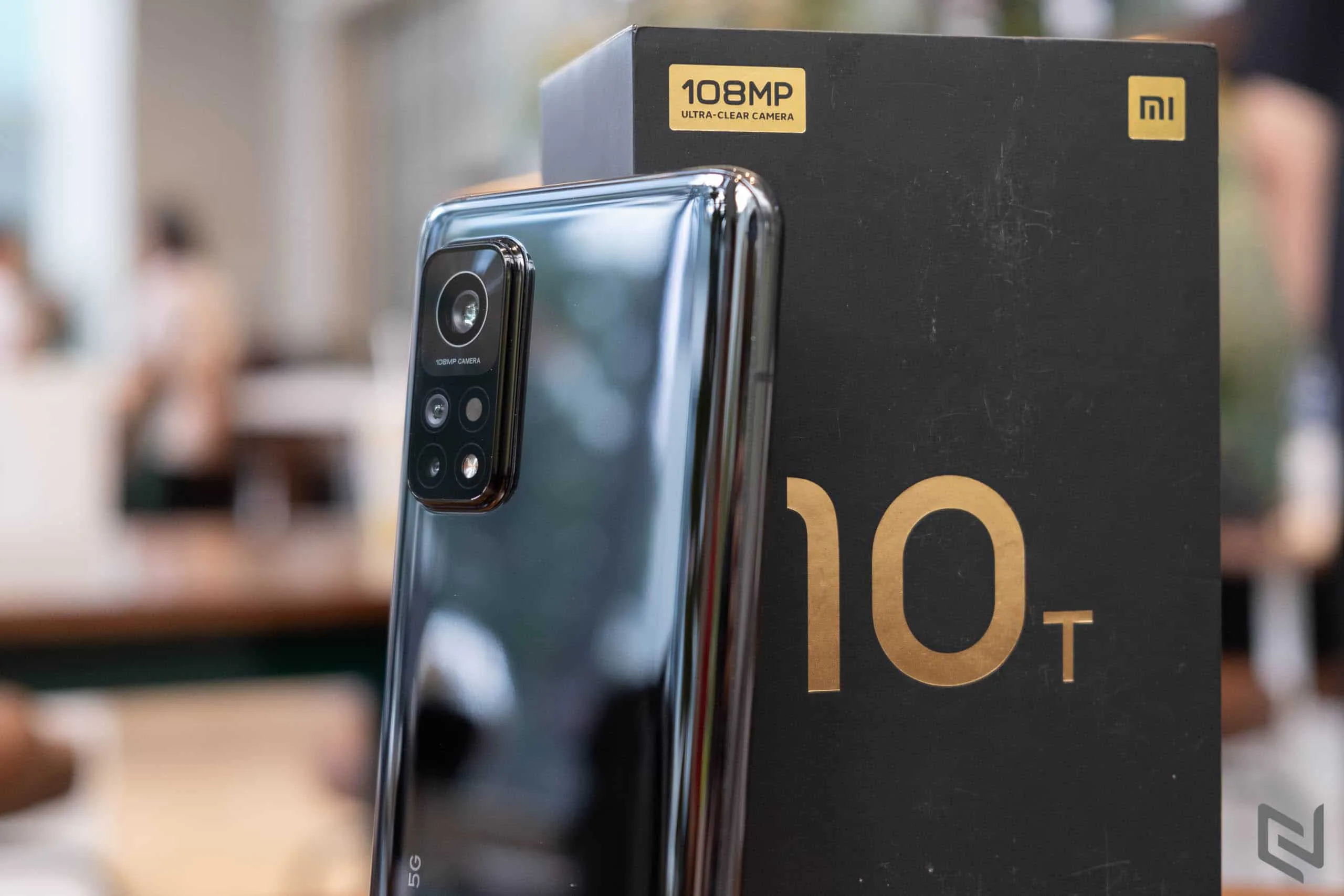 Trên tay Xiaomi Mi 10T Pro: Mạnh mẽ, thiết kế vừa tay, camera hầm hố và màn hình rất mượt