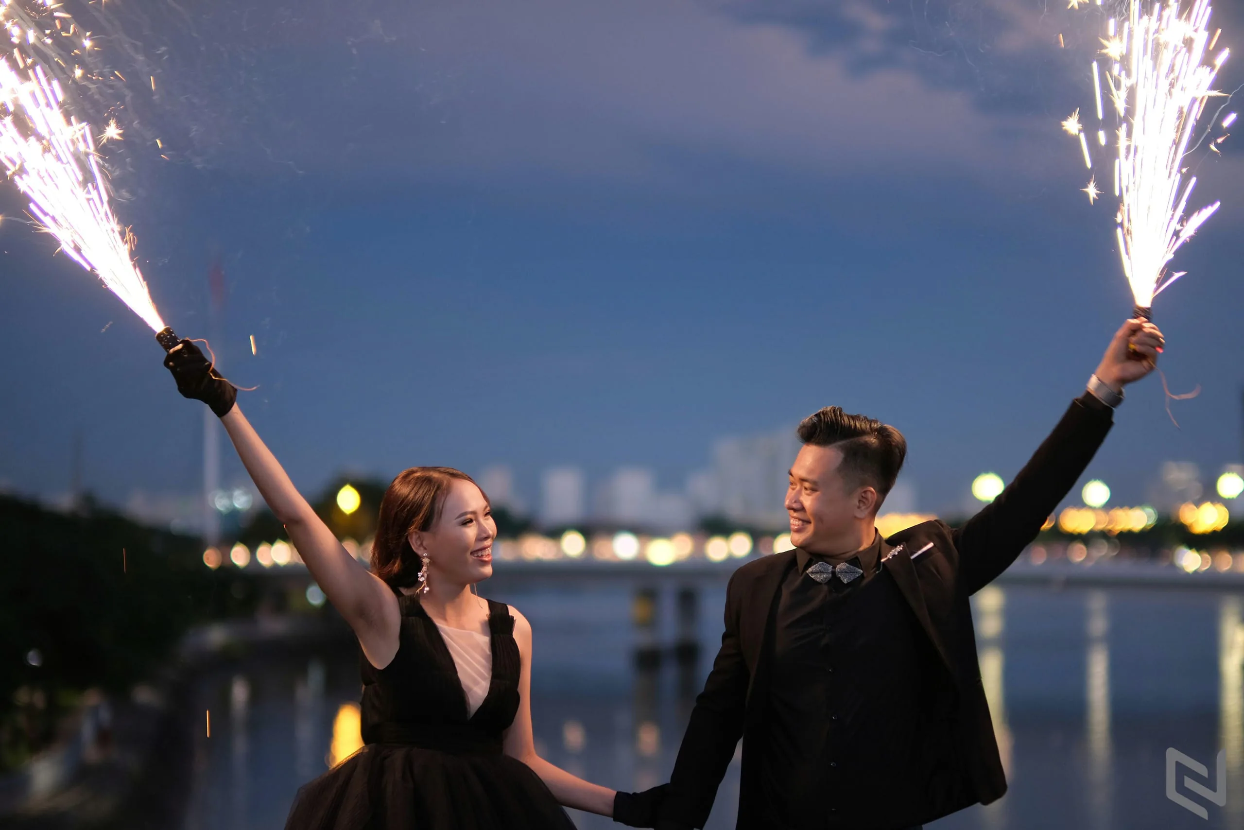 Trên tay ống kính Fujifilm XF 50mm F1.0 R WR, siêu vội!