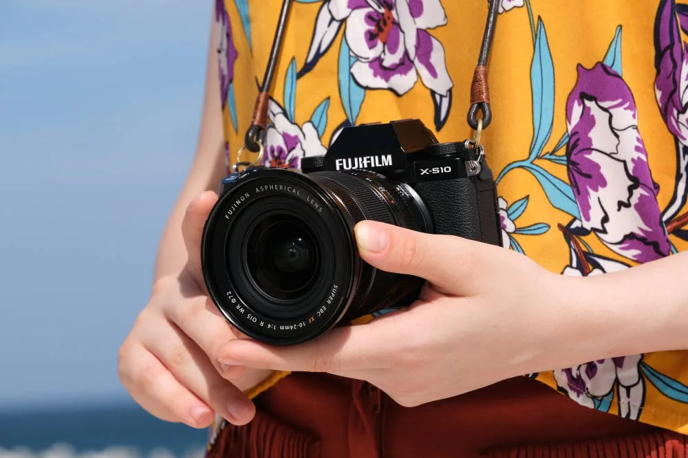 Fujifilm ra mắt ống kính Fujinon XF 10-24mm F4 R OIS WR được thiết kế mới