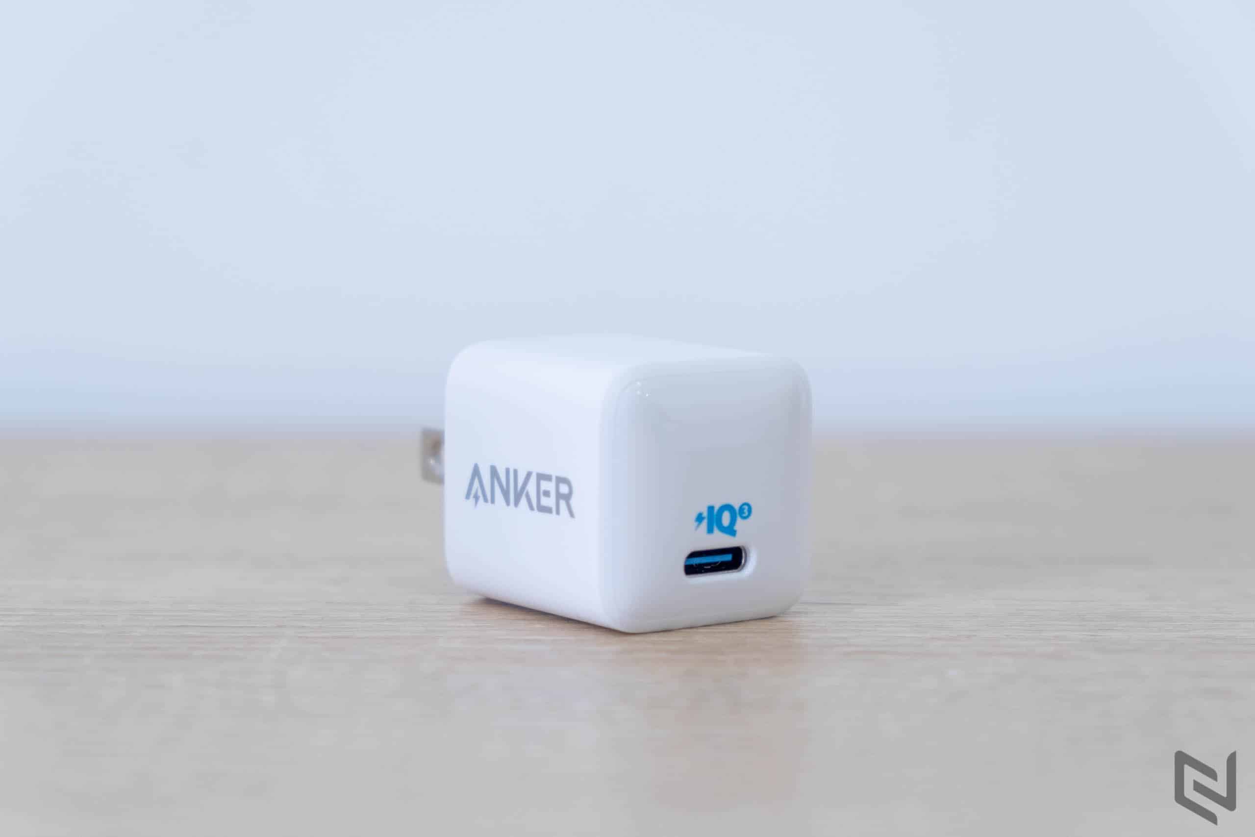 Trên tay củ sạc Anker Powerport III Nano A2633: Siêu nhỏ, công suất 20W, sạc nhanh iPhone 12 hoặc thiết bị Android