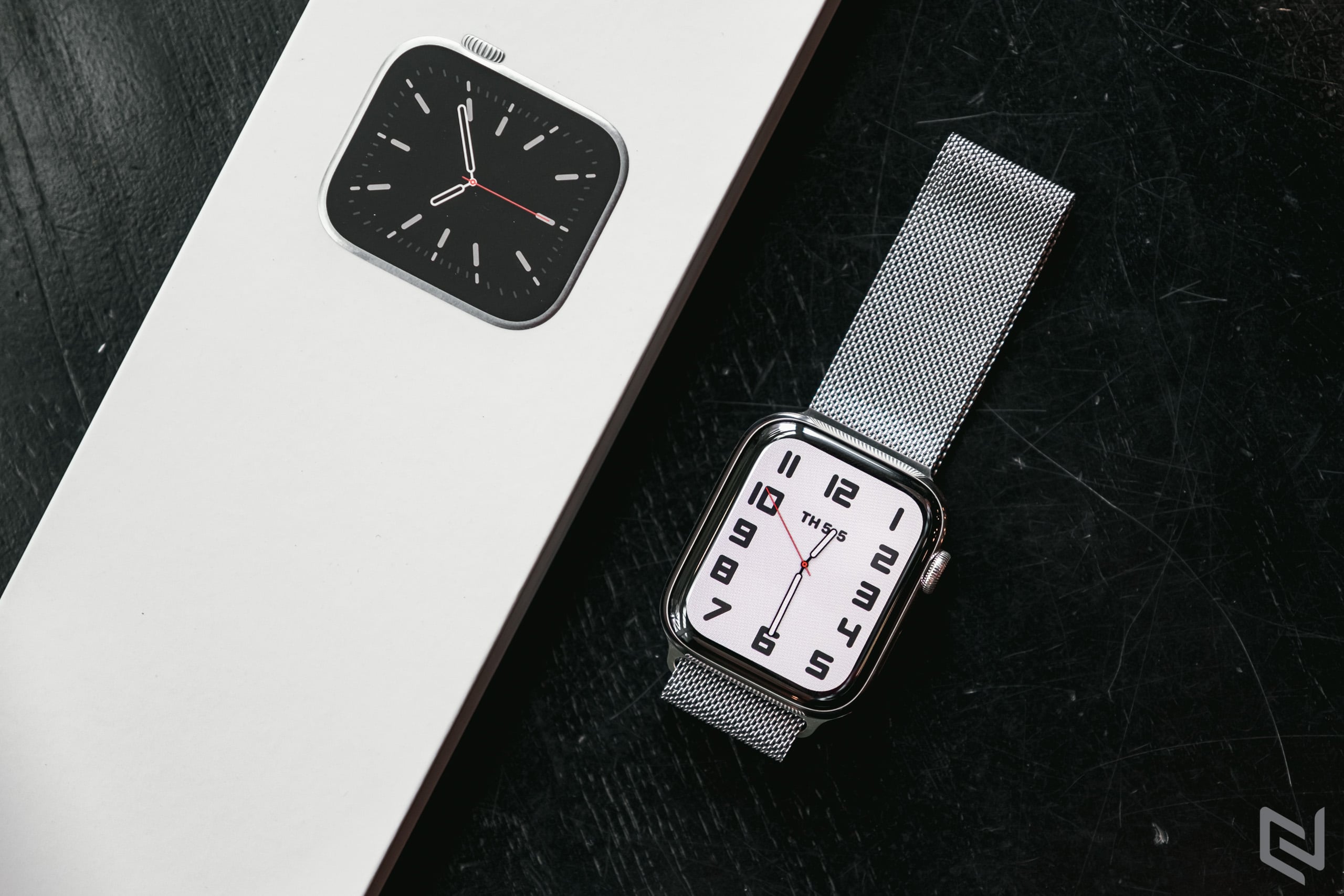 Mở hộp Apple Watch Series 6 GPS + Cellular 44mm viền thép chính hãng