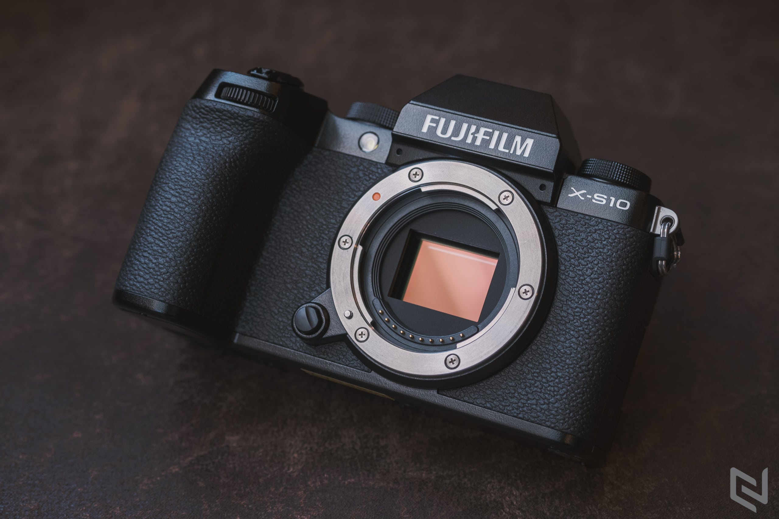Hai chiếc máy ảnh Fujifilm X-T4 và X-S10 được đánh giá là máy ảnh tốt nhất trong năm 2020