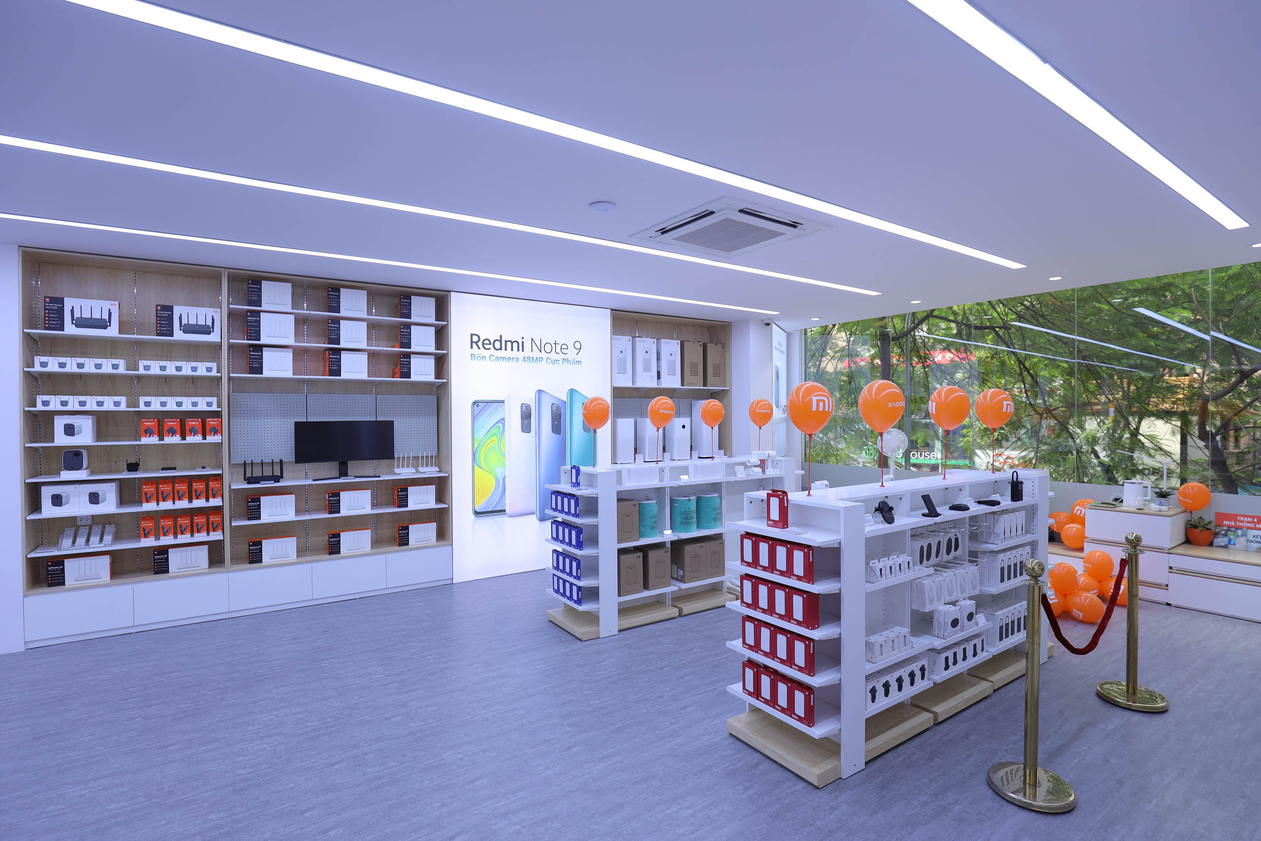 Xiaomi khai trương cửa hàng Mi Store ủy quyền tại Hà Nội