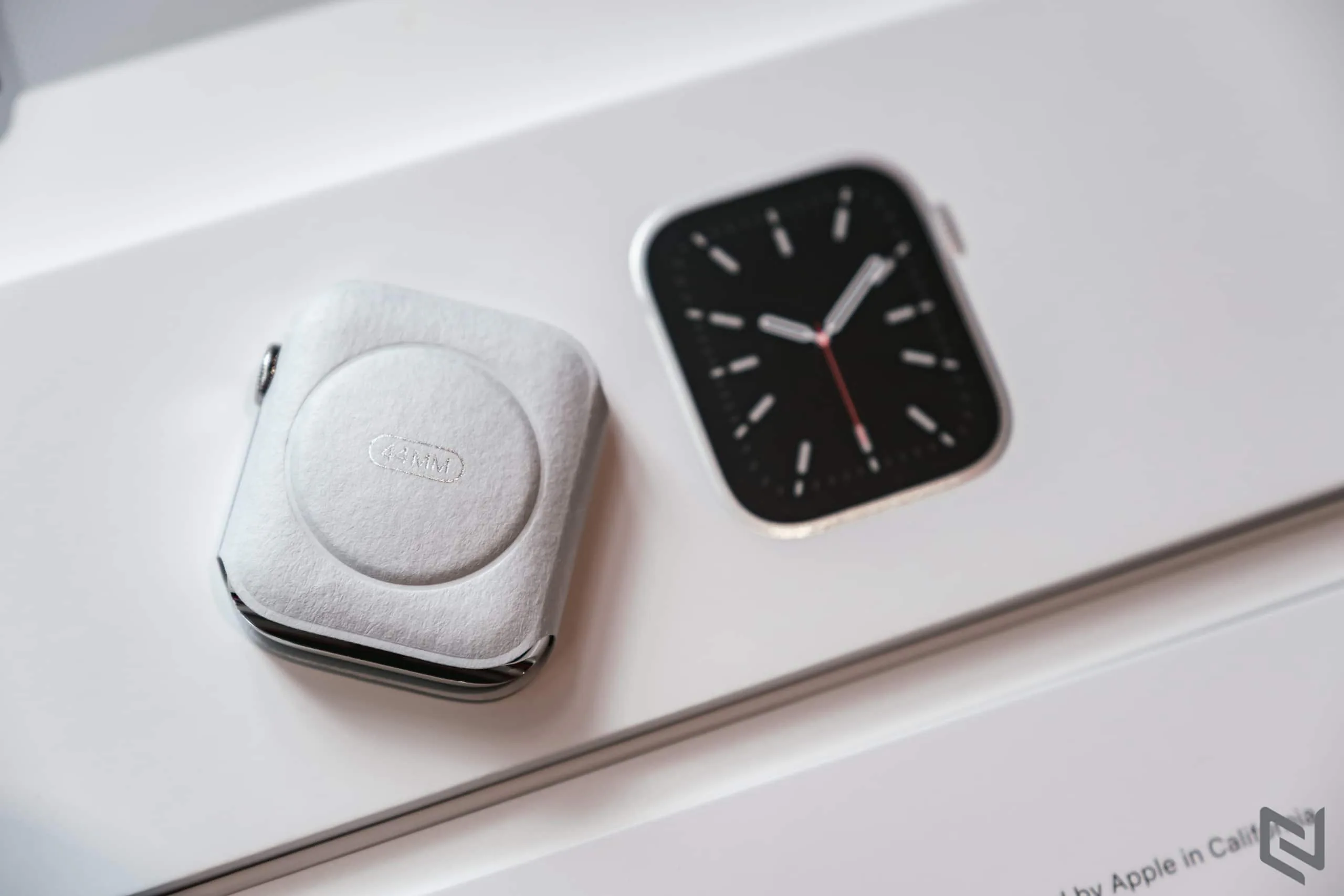 Mở hộp Apple Watch Series 6 GPS + Cellular 44mm viền thép chính hãng