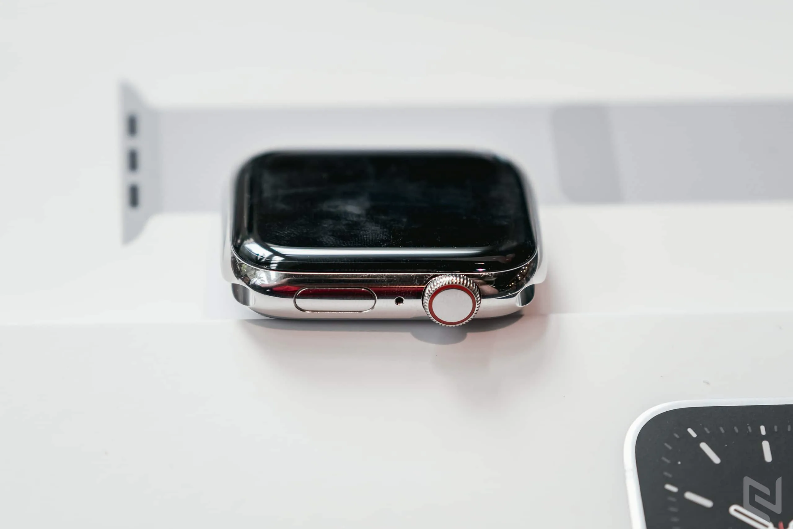 Mở hộp Apple Watch Series 6 GPS + Cellular 44mm viền thép chính hãng