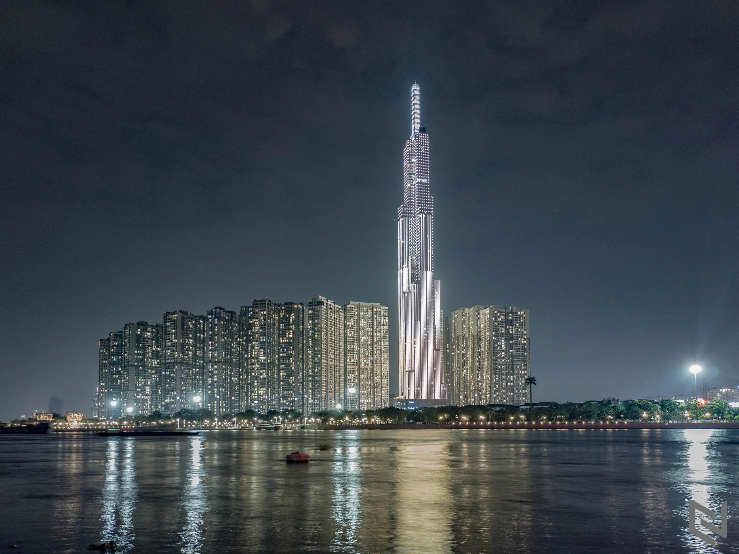 Trải nghiệm bộ tứ camera Nokia 8.3 5G: Lợi thế ống kính Zeiss và thuật toán độc quyền tạo sự khác biệt