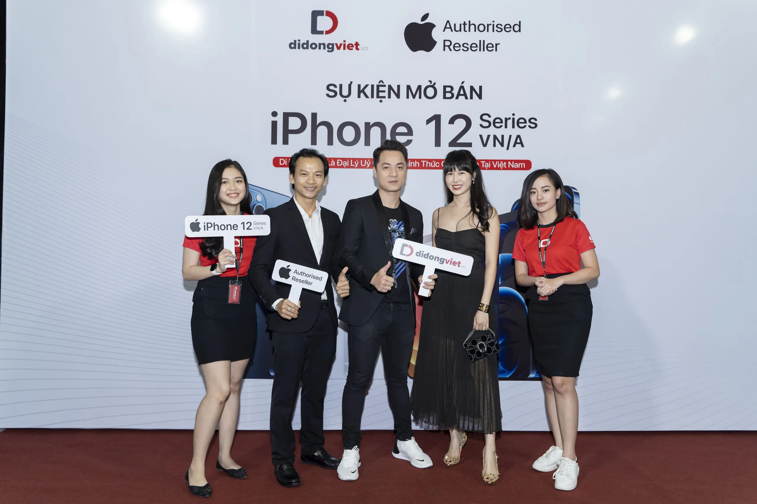 Sự kiện mở bán iPhone 12 VN/A tại Di Động Việt
