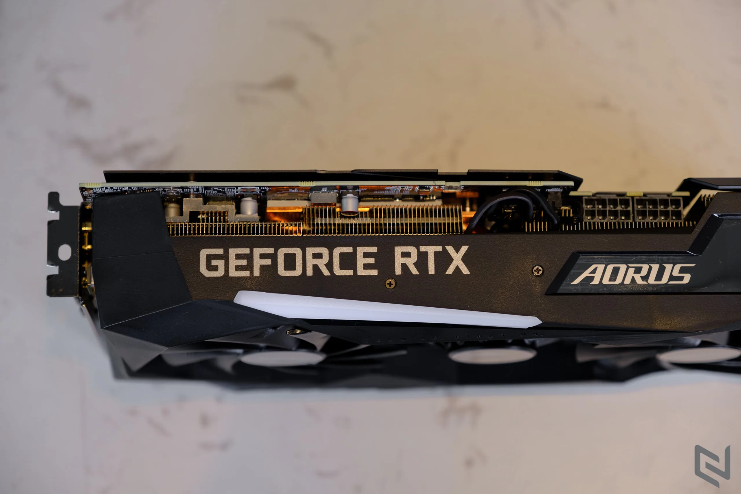 Mở hộp Gigabyte AORUS GeForce RTX 3070 MASTER 8G: Sức mạnh tiềm ẩn bên trong vẻ đẹp khiêm tốn