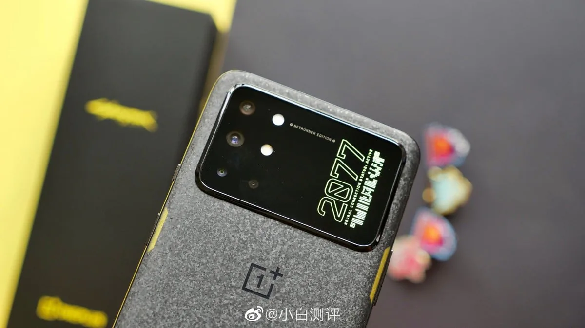 OnePlus ra mắt OnePlus 8T phiên bản Cyberpunk 2077 Edition