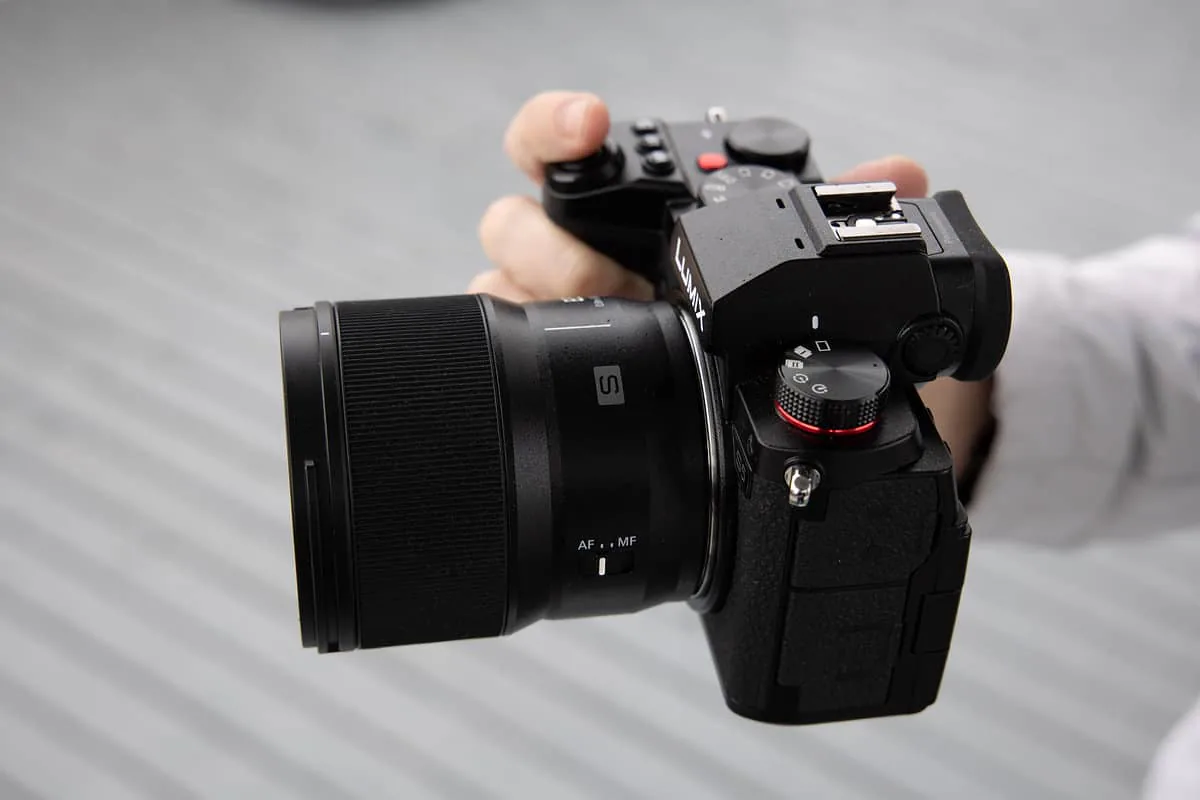 Panasonic ra mắt ống kính một tiêu cự Lumix S 85mm F1.8 cho ngàm L