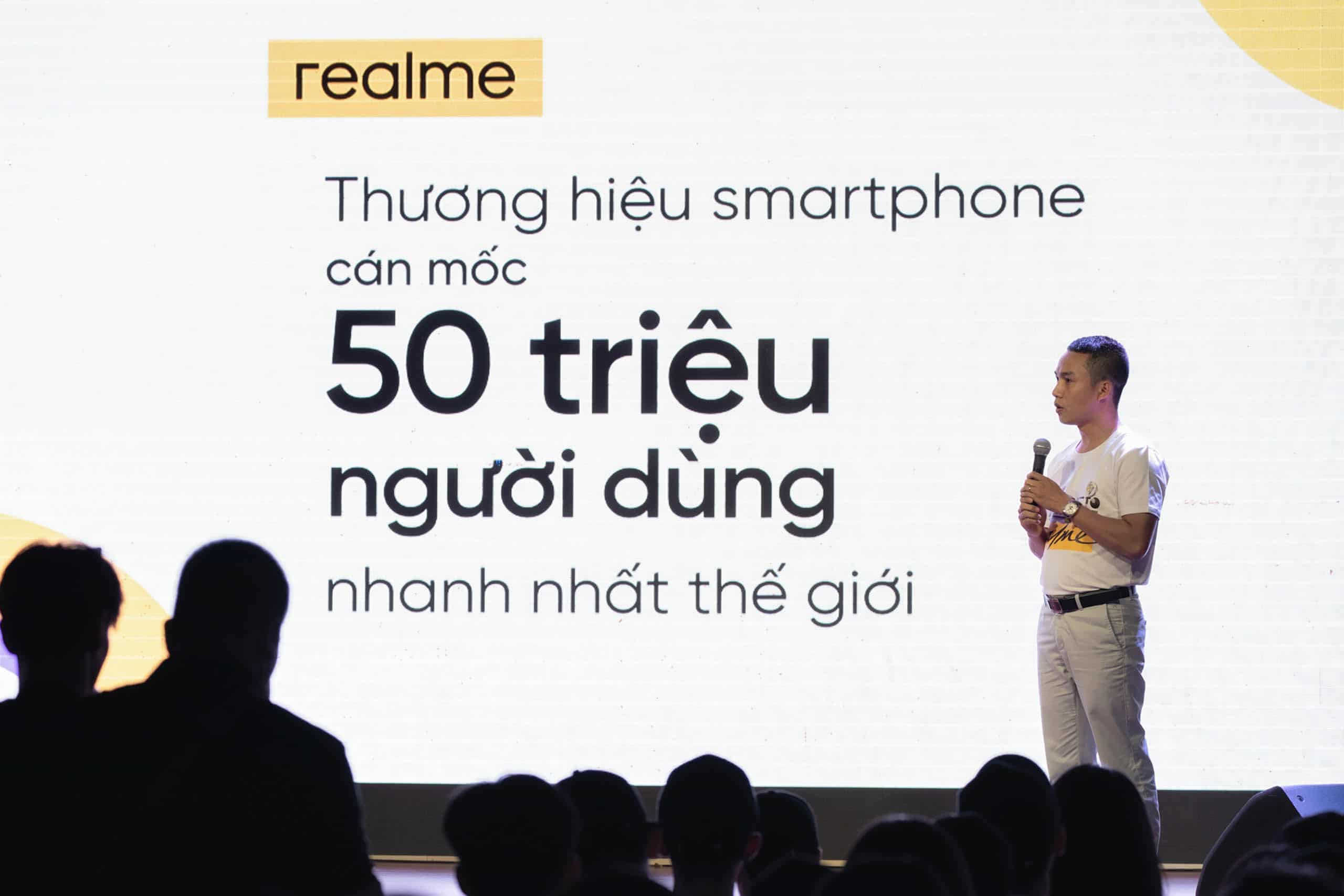 Realme C15 chính thức ra mắt tại Việt Nam trong buổi Offline sôi động cùng Realfans