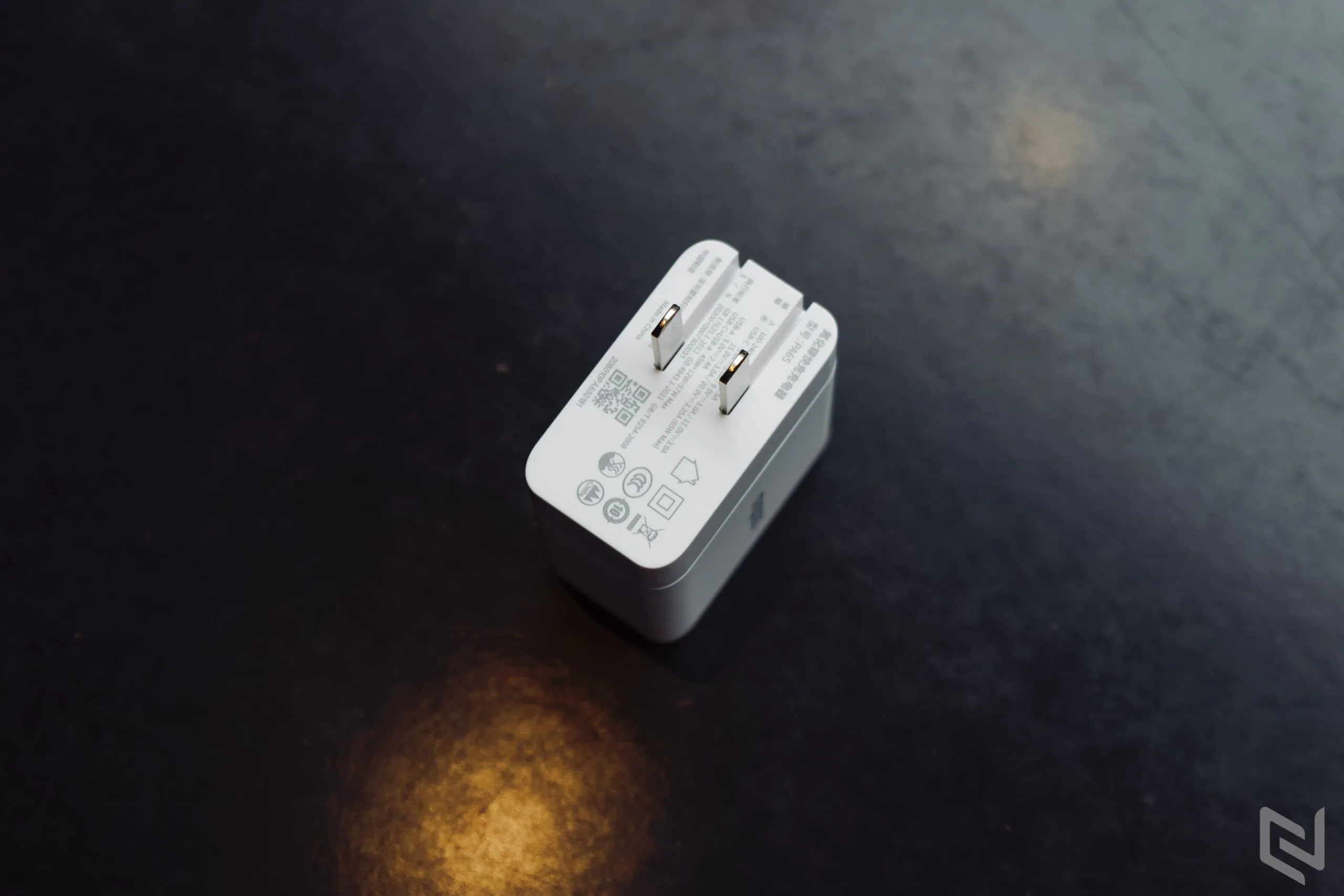 Trên tay Adapter sạc Rapoo PA65: Sạc nhanh PD 65W, công nghệ GaN, hai cổng sạc đa dụng