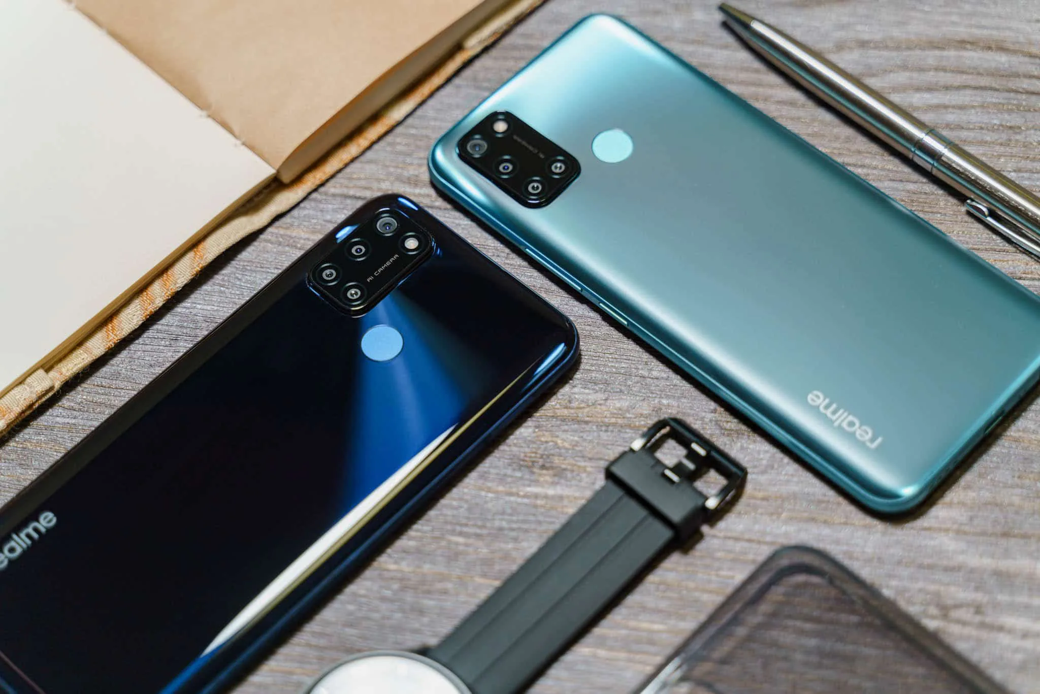 Mở hộp Realme C17: Màu sắc bắt mắt, pin lớn 5000mAh và 4 camera AI