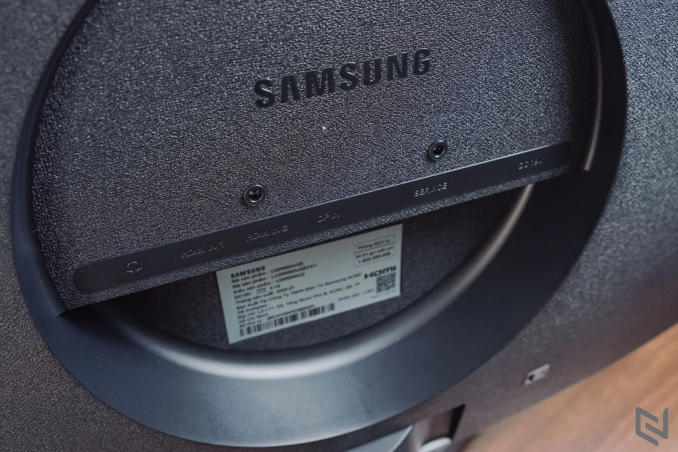 Trên tay màn hình Samsung LU28R550: Màn hình 4K IPS giá dễ chịu nhất mà bạn có thể tìm mua lúc này