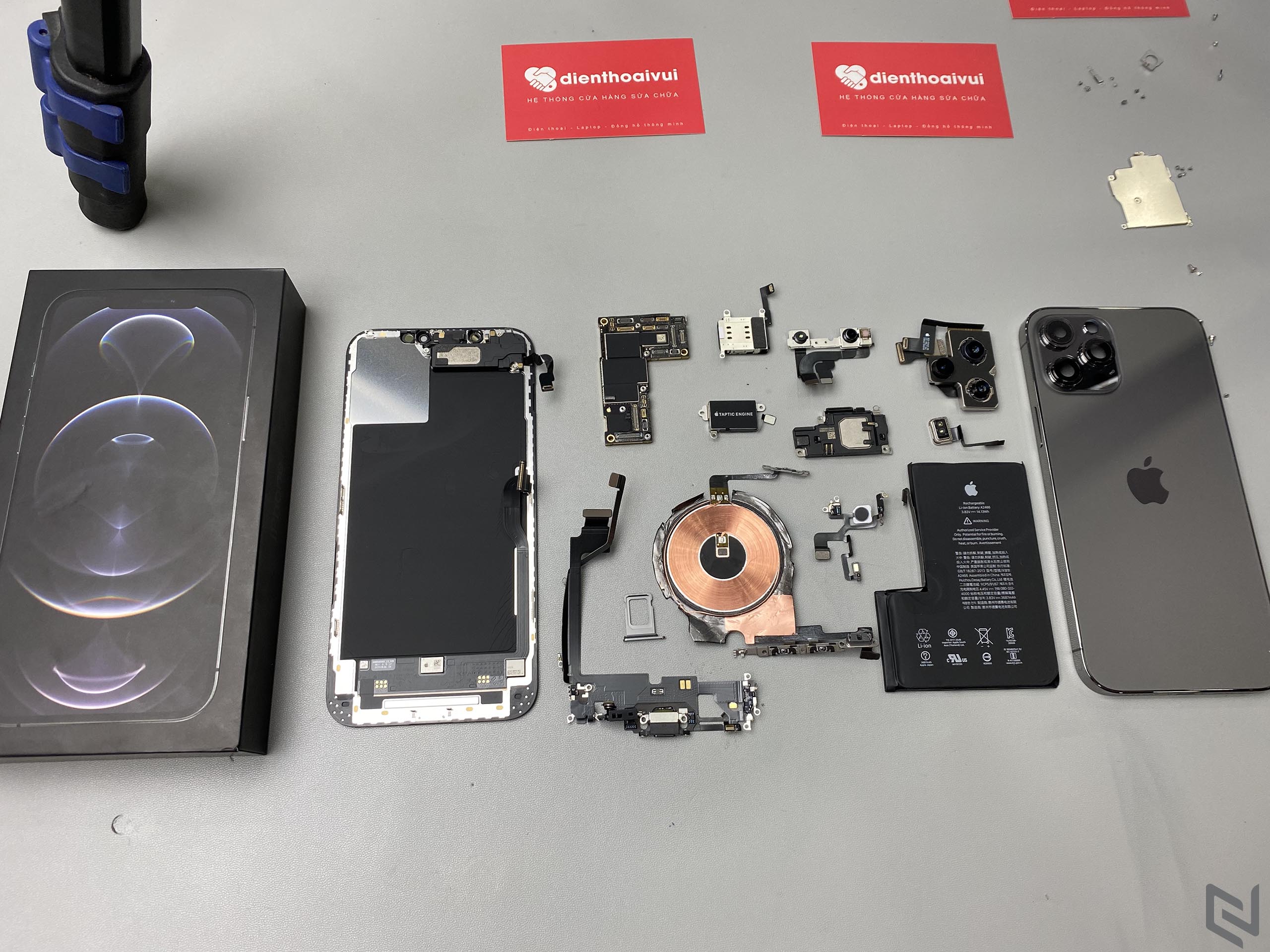 Khám phá nội thất iPhone 12 Pro Max vừa về Việt Nam cùng Điện Thoại Vui