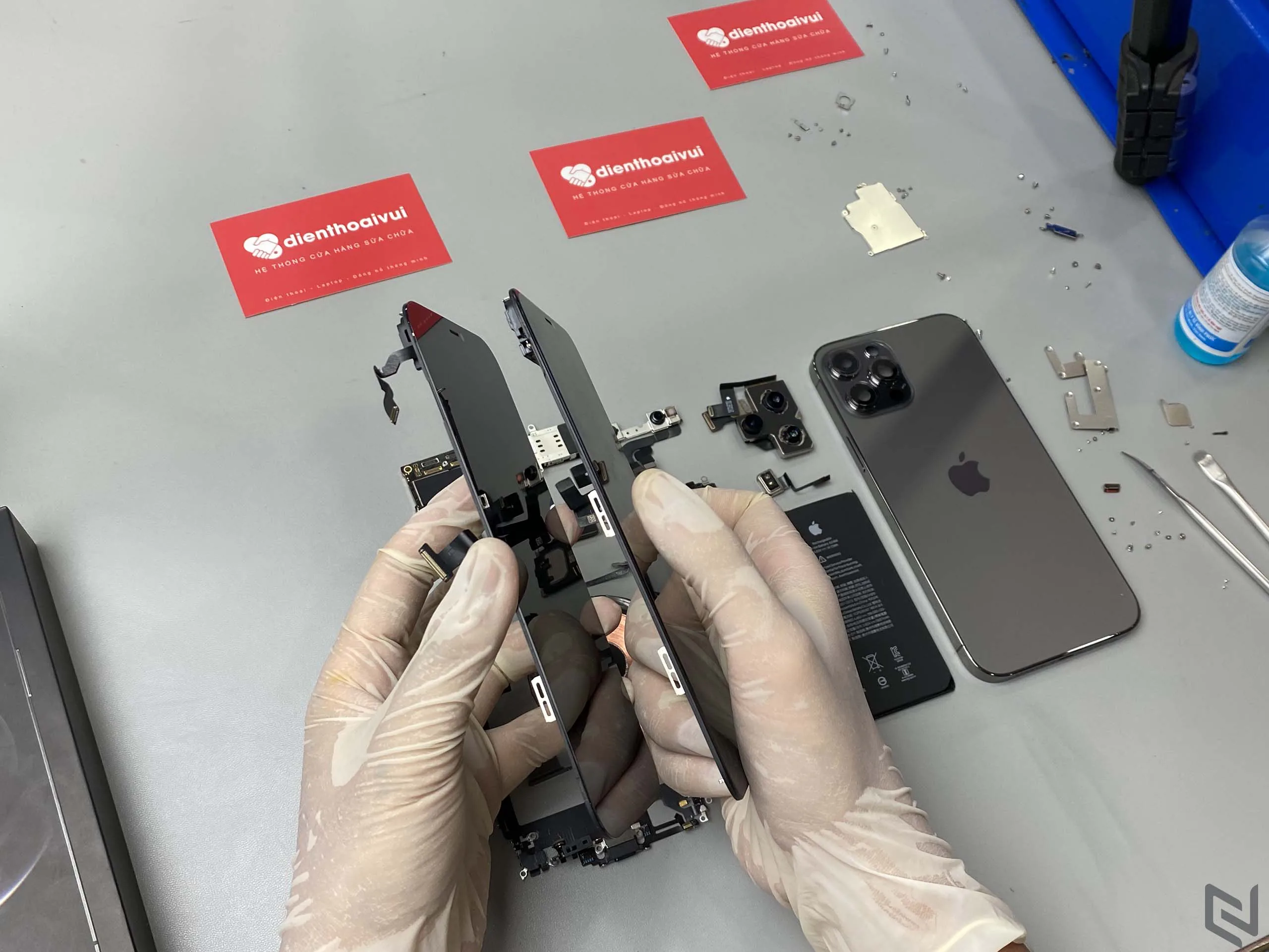 Khám phá nội thất iPhone 12 Pro Max vừa về Việt Nam cùng Điện Thoại Vui