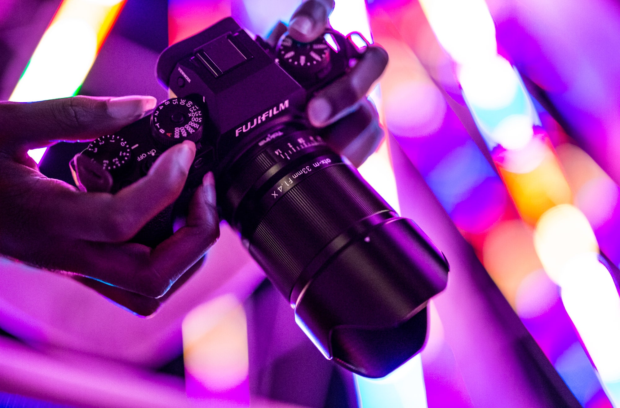 Tokina ra mắt ống kính ATX-M 23mm F1.4 và ATX-M 33mm F1.4 dành cho ngàm X của Fujifilm
