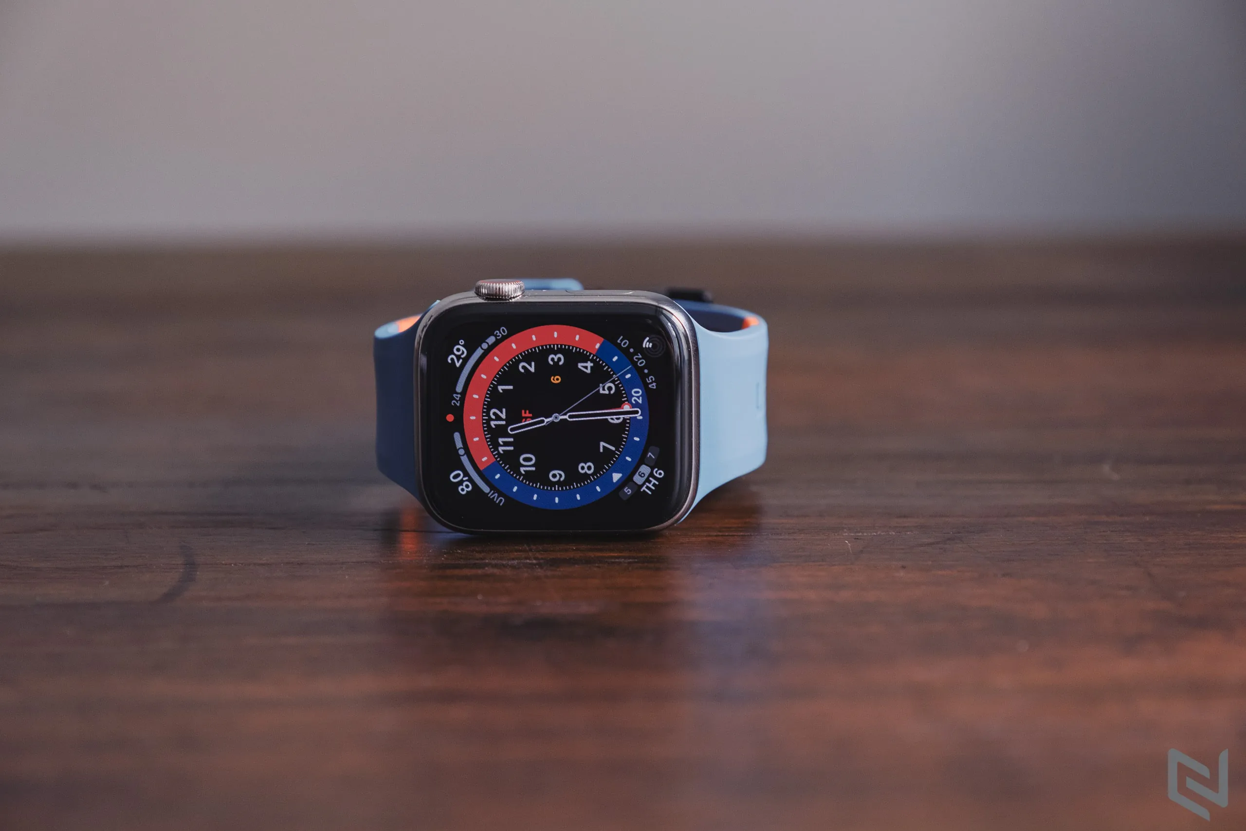 Trên tay dây cao su UAG Civilian cho Apple Watch, xịn hơn dây cao su zin của Apple