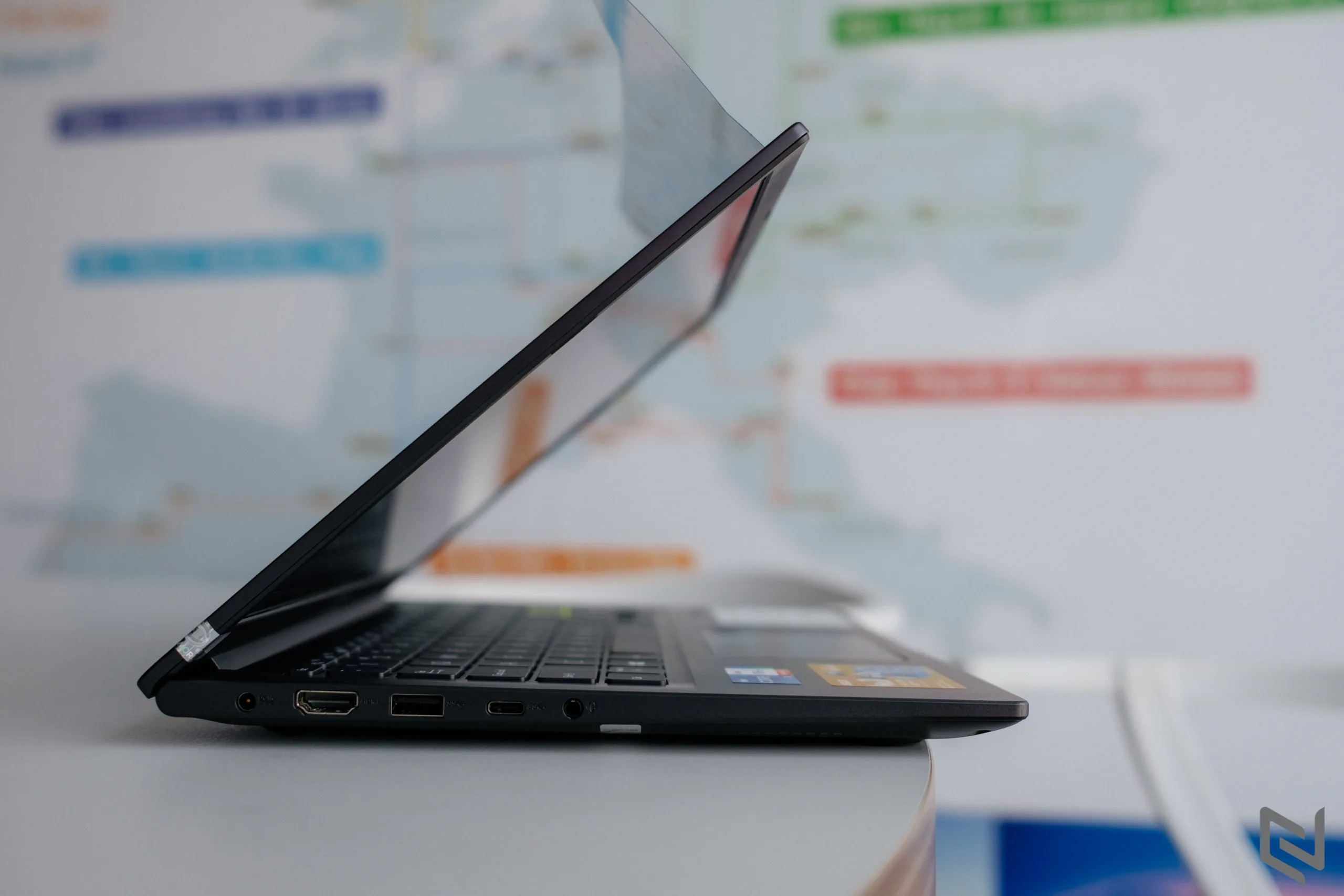 ASUS trình làng bộ đôi VivoBook 14 A415 và VivoBook 15 A515, tích hợp vi xử lý Intel Core thế hệ 11 thiết lập TDP 28W