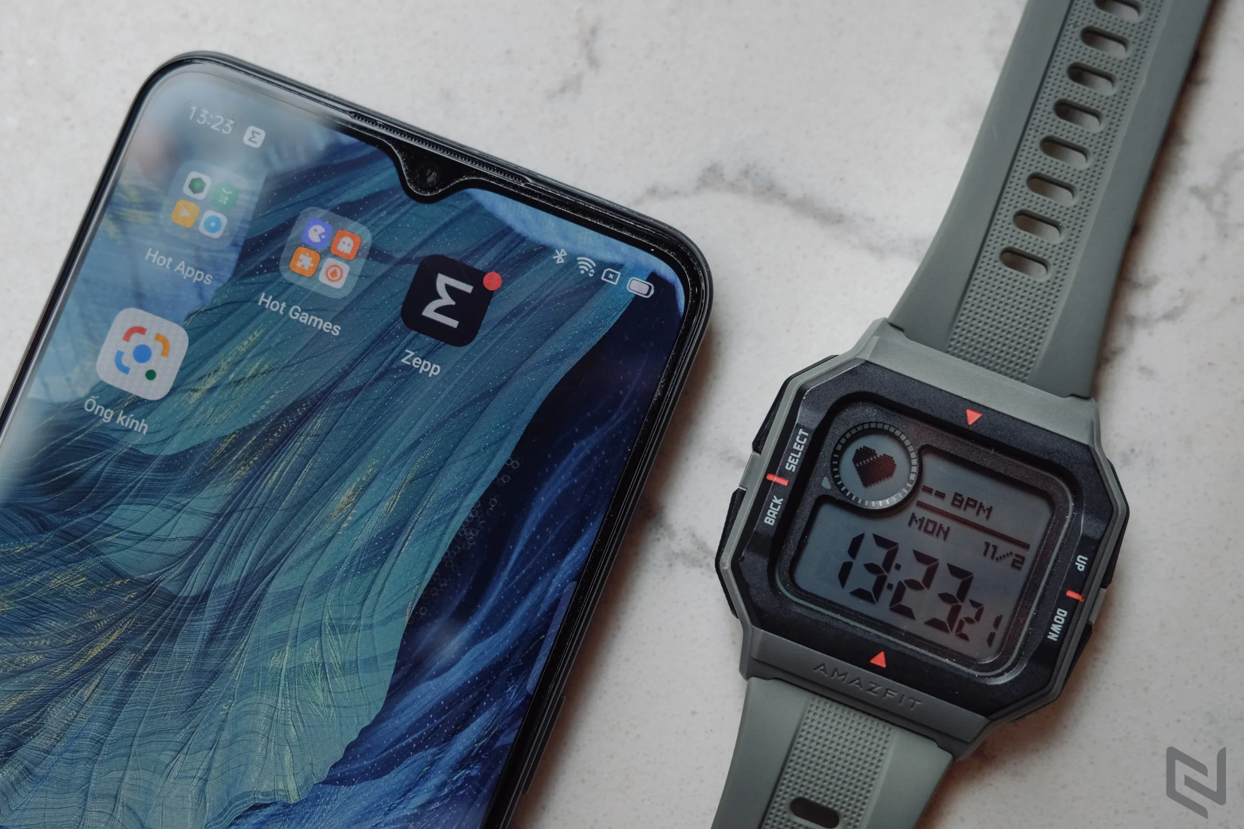 Trên tay đồng hồ Xiaomi Huami Amazfit Neo