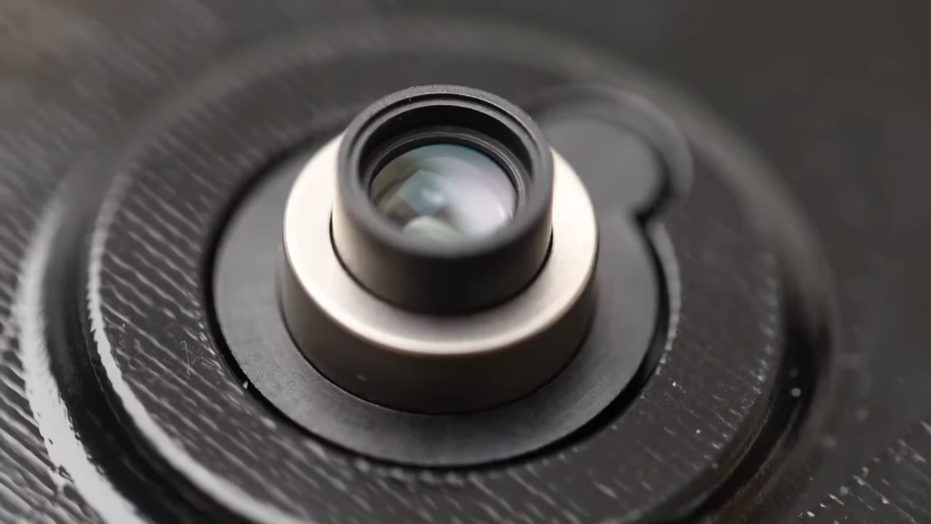 Xiaomi giới thiệu công nghệ ống kính tự thu gọn cho smartphone tương lai