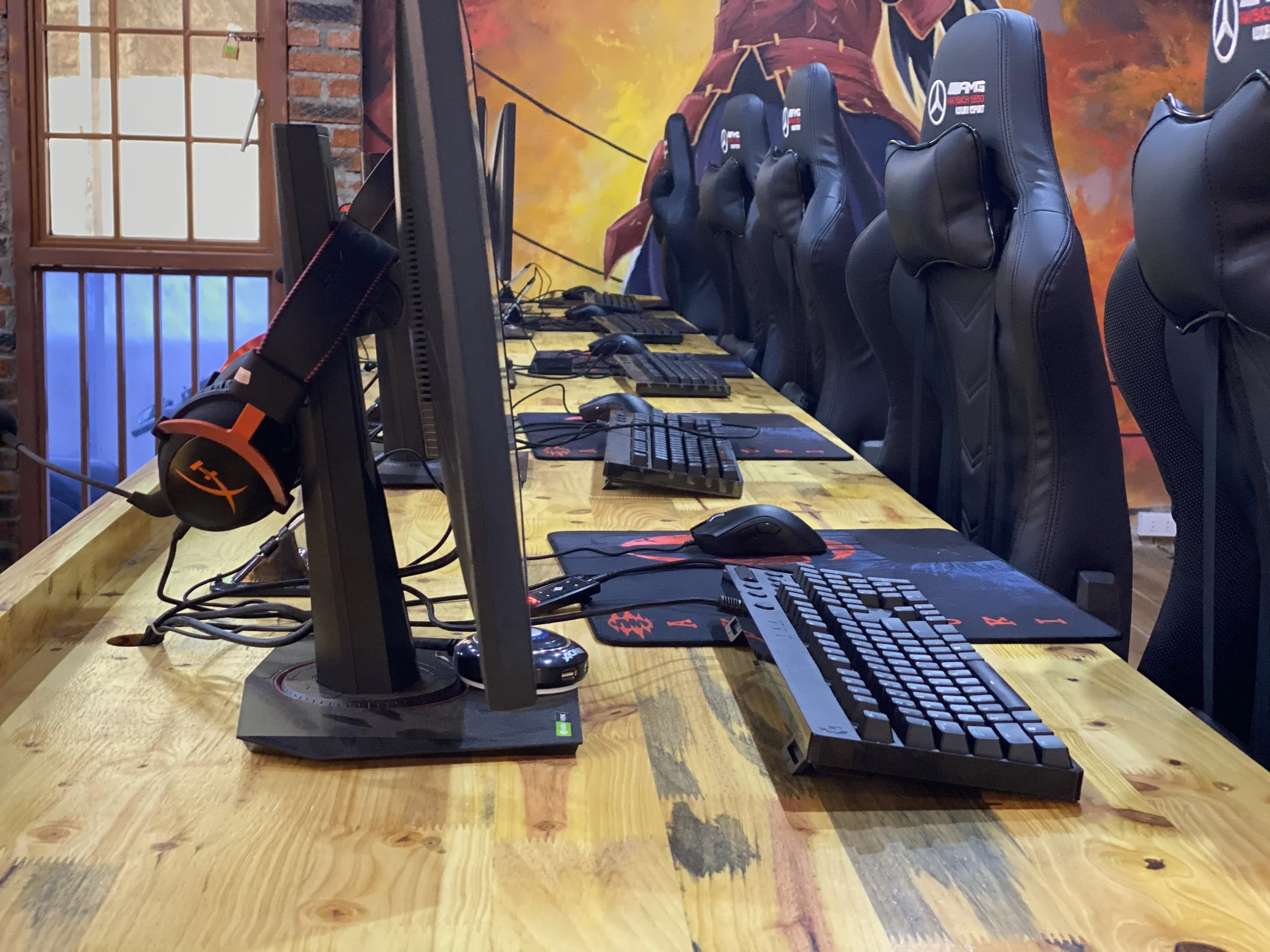 Akatsuki Gaming Store khai trương tại Nghệ An, nhiều khu khác nhau thoải mái với full máy từ ASUS