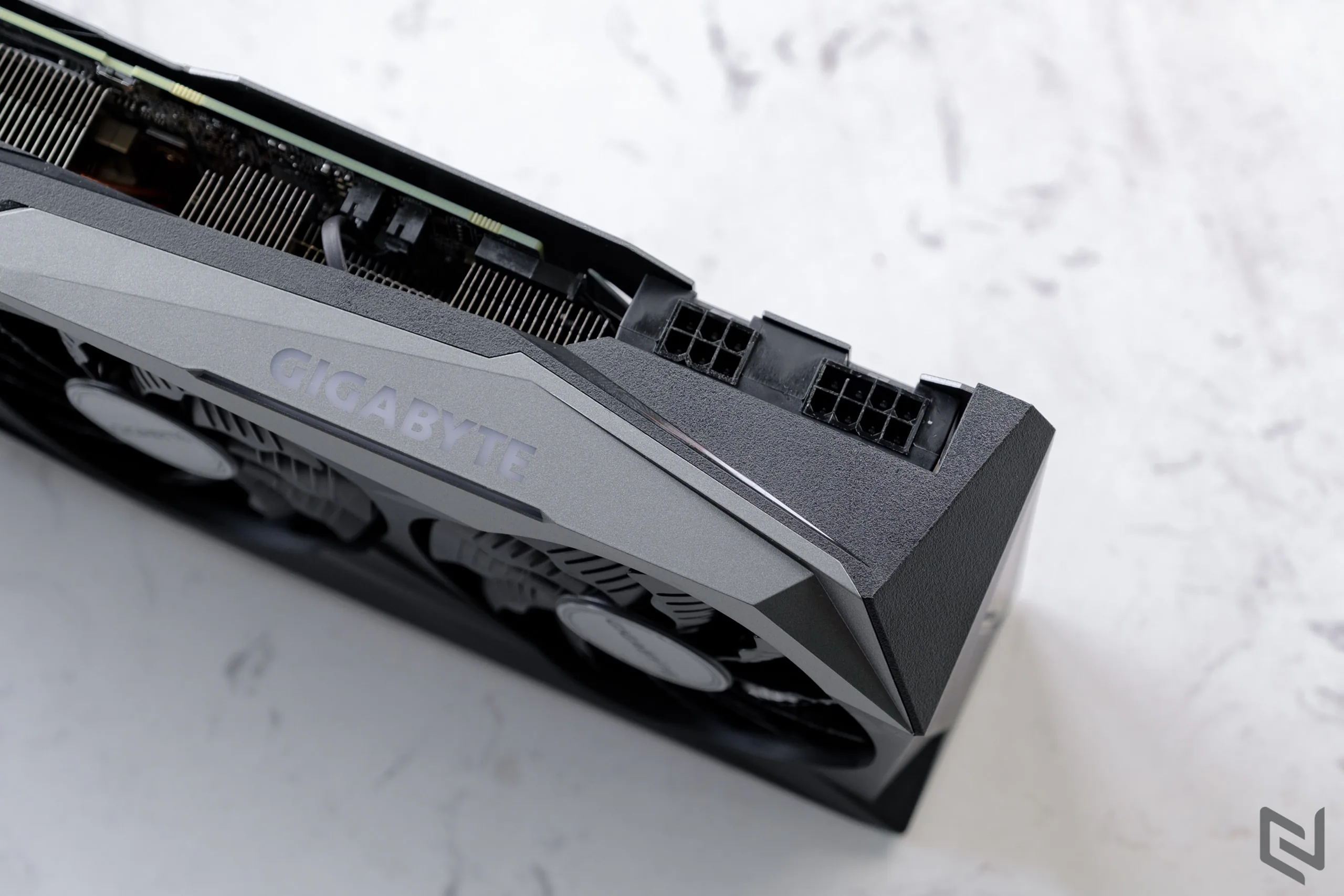Mở hộp card đồ hoạ Gigabyte GeForce RTX 3060 Ti GAMING OC PRO 8G: Sự lựa chọn hợp lý cho chơi game 1080p và 1440p