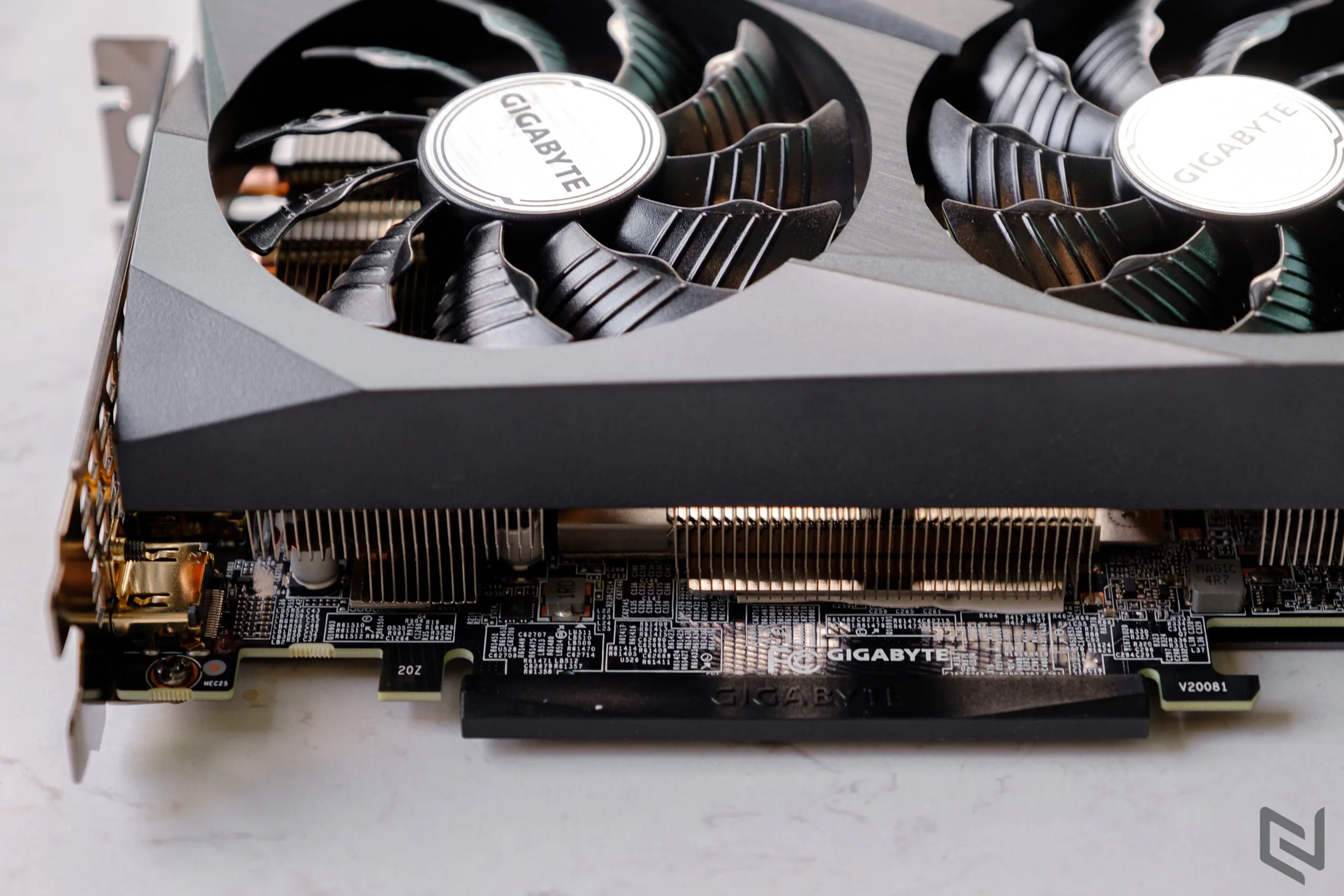 Mở hộp card đồ hoạ Gigabyte GeForce RTX 3060 Ti GAMING OC PRO 8G: Sự lựa chọn hợp lý cho chơi game 1080p và 1440p
