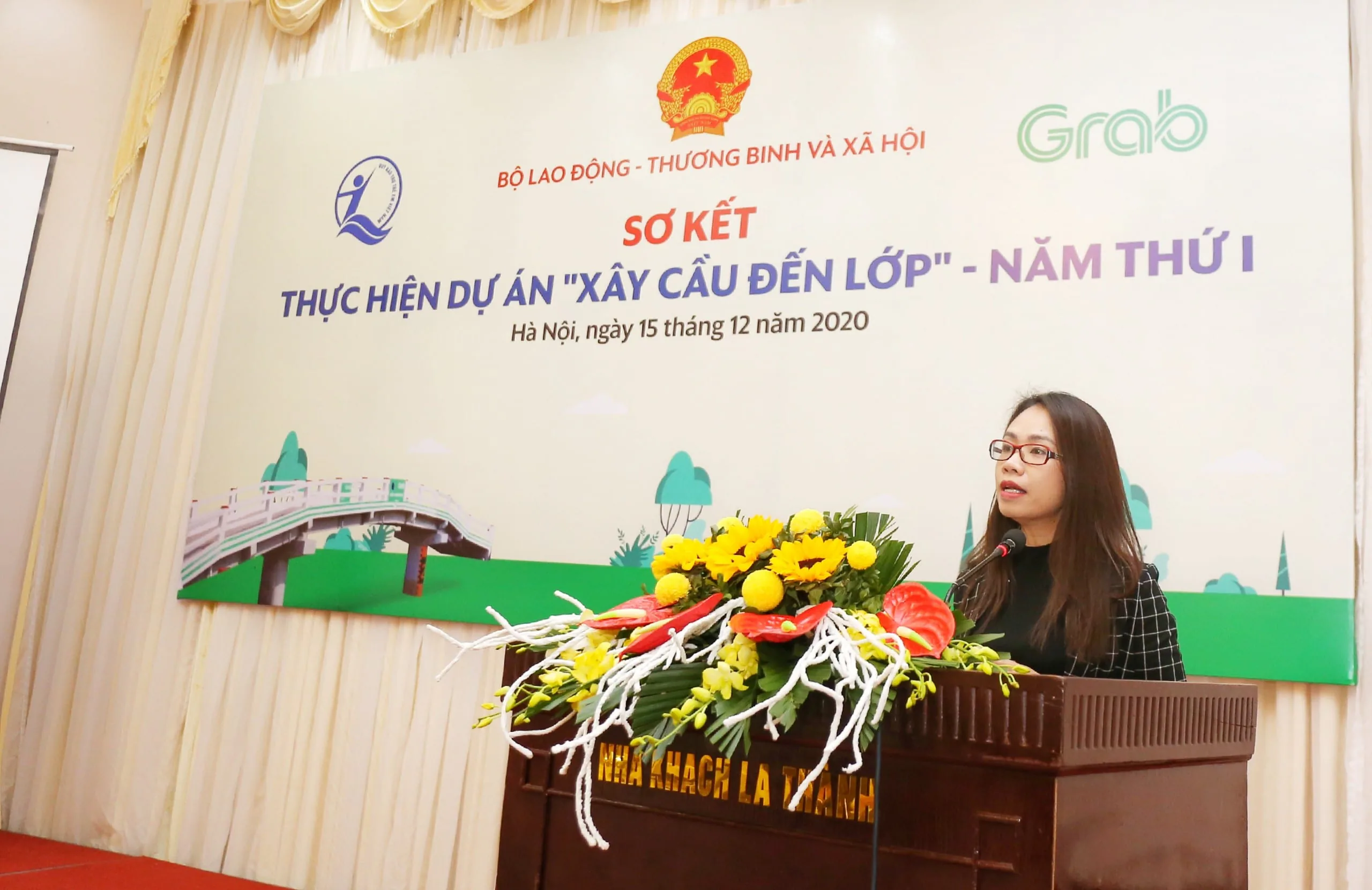 Hội thảo sơ kết dự án “Xây cầu đến lớp” năm thứ nhất