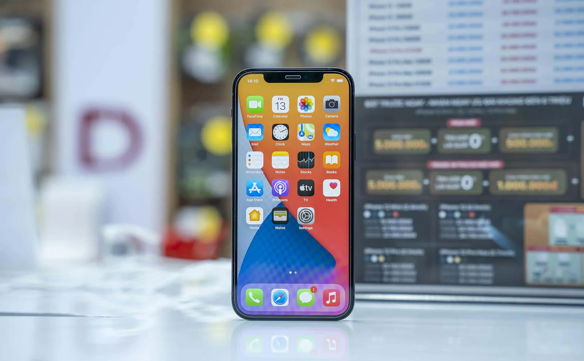 Hotsale 12.12 - iPhone 12 chính hãng VN/A giảm đến 4.6 triệu đồng, số lượng có hạn