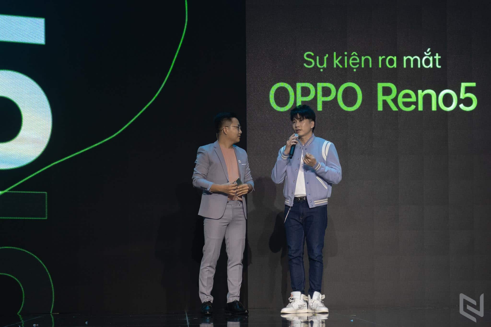 Karik hé lộ sẽ sử dụng tính năng Video hiển thị kép và phơi sáng kép của OPPO Reno5 trong MV mới
