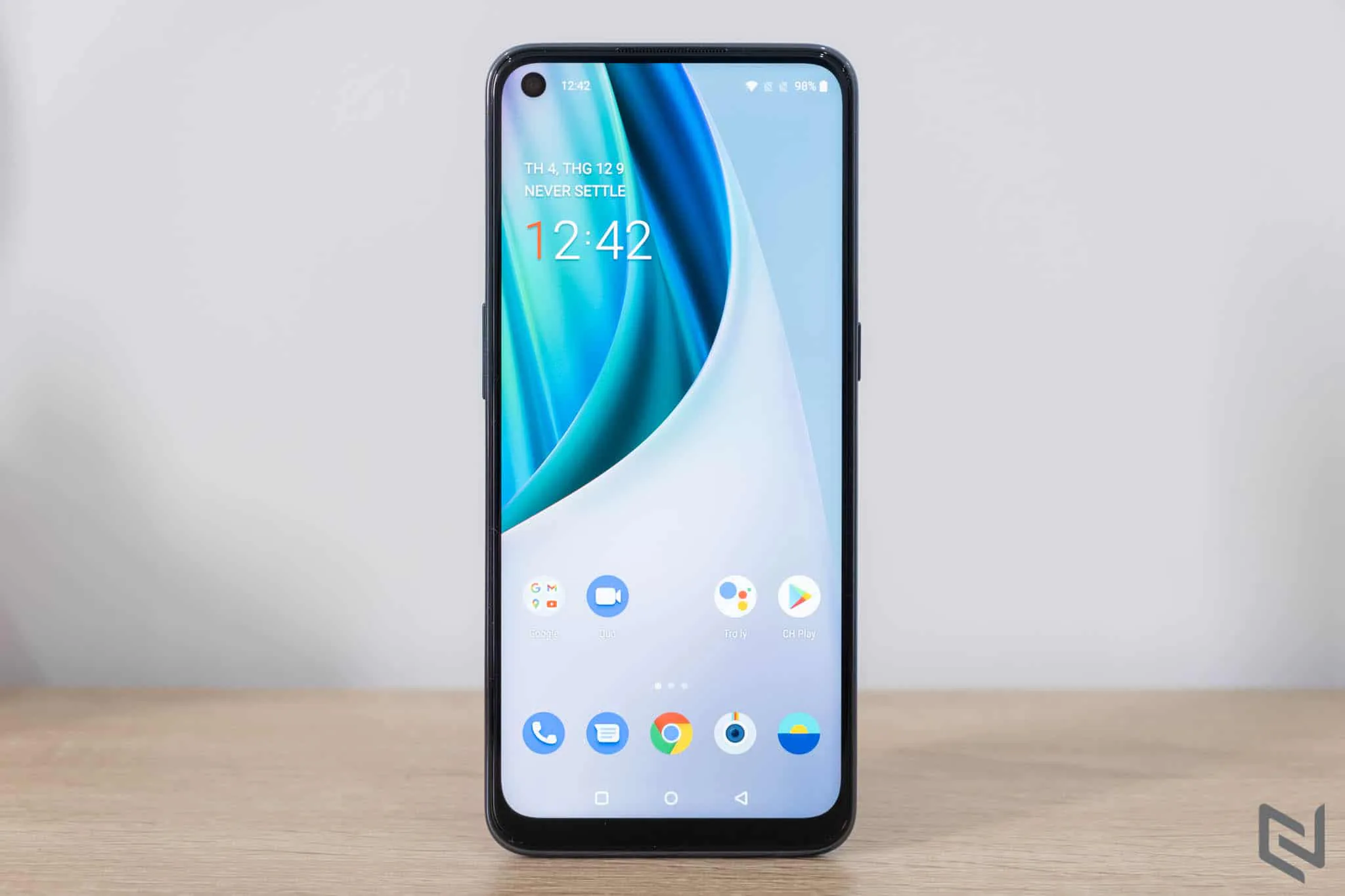 Mở hộp OnePlus Nord N10 5G: Kết nối 5G là điểm nhấn, chip mới hiệu năng tốt và 4 camera
