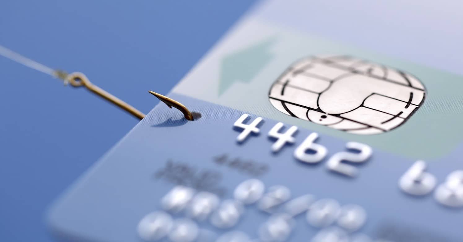 Những việc phải làm khi phát hiện thẻ tín dụng bị hack