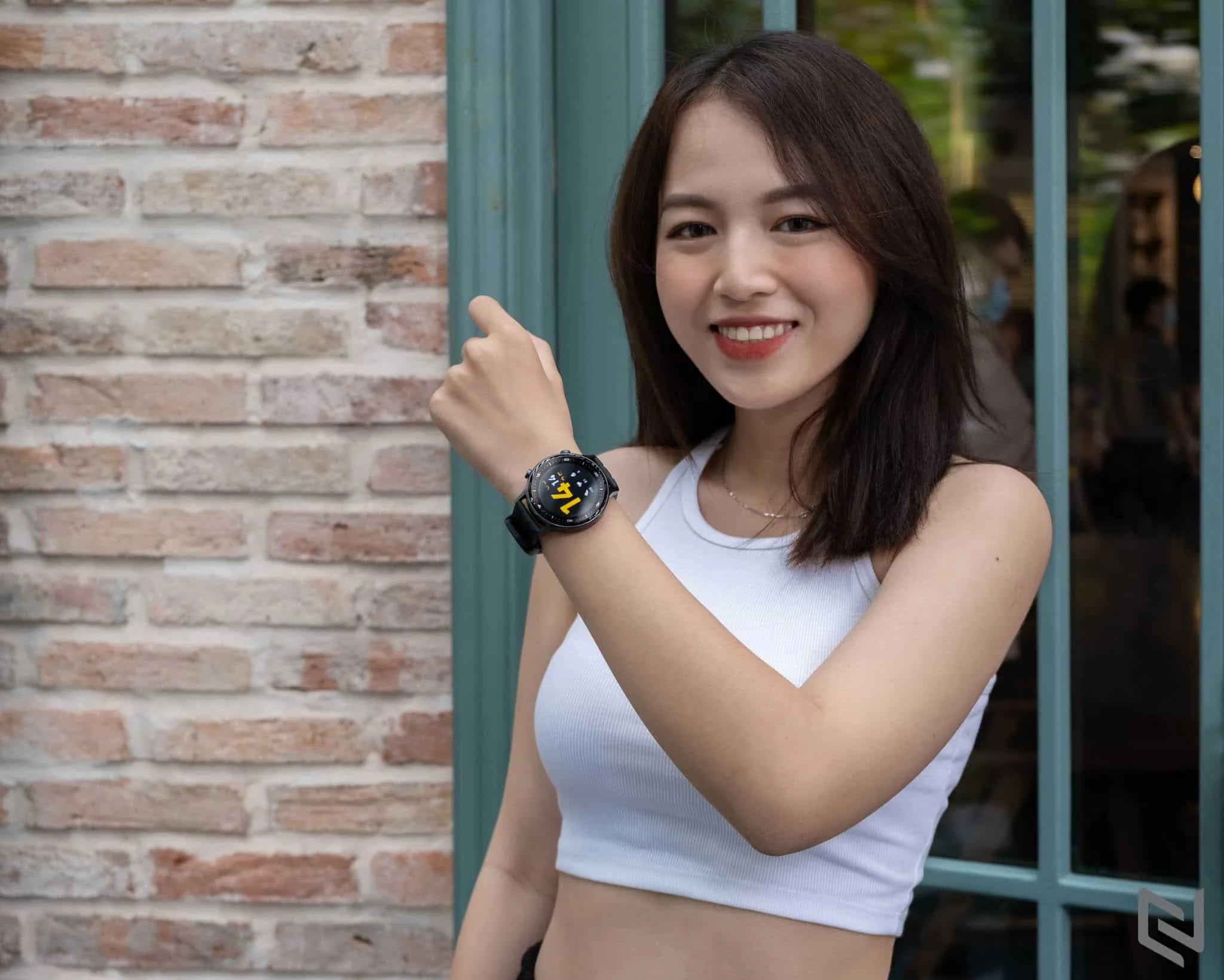 Mở hộp đồng hồ thông minh Realme Watch S: Thiết kế sành điệu, đo nhịp tim, nồng độ oxy trong máu, công bố chương trình “flash sale” 12/12 giảm 600,000 VND
