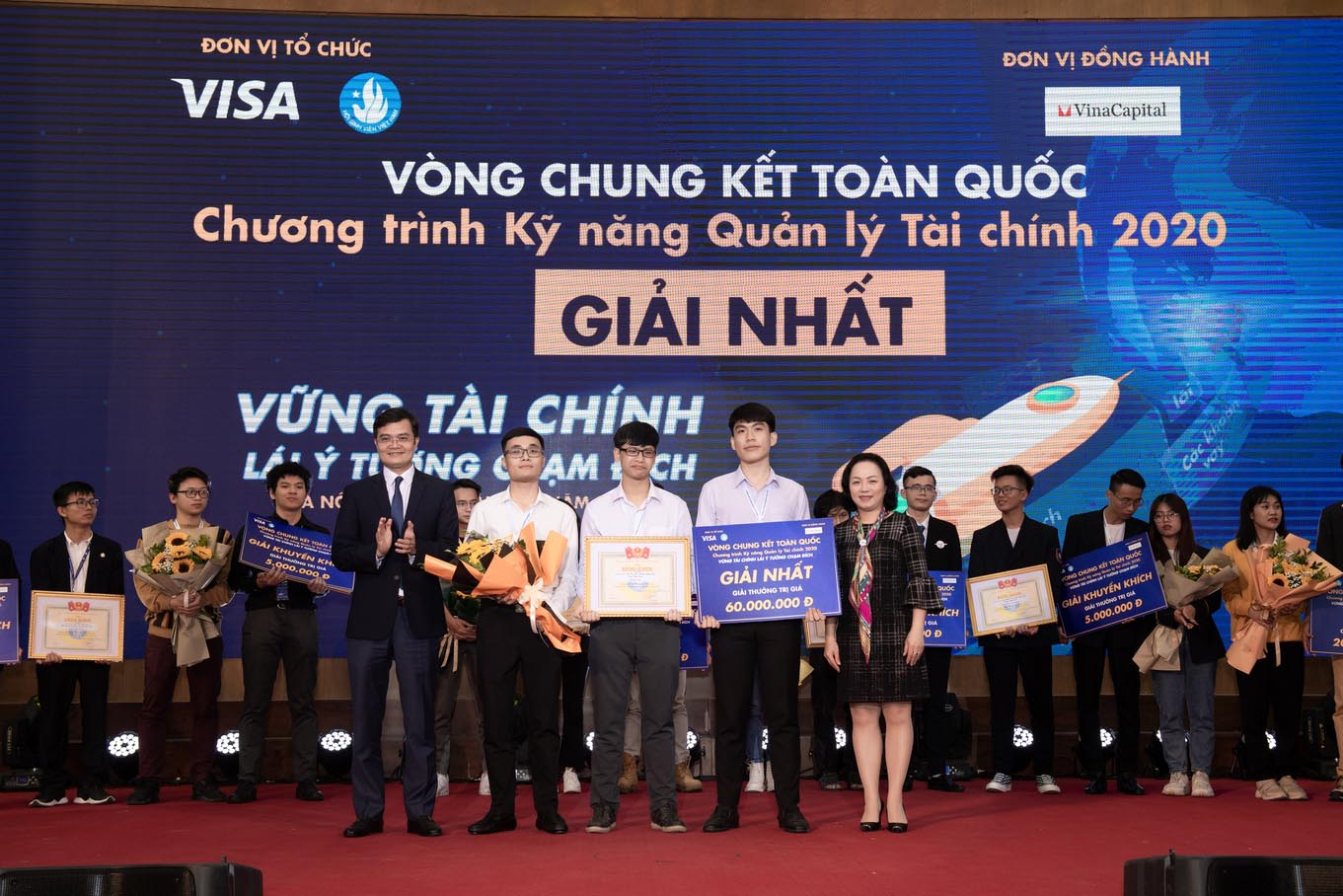 Các nhà khởi nghiệp trẻ tiếp đất ngoạn mục trong đêm chung kết chương trình Kỹ năng Quản lý Tài chính 2020 của Visa và Trung ương Hội Sinh viên Việt Nam