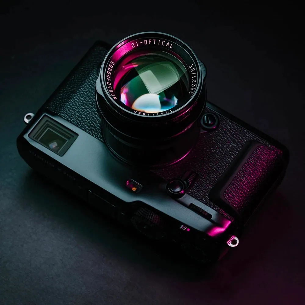 TTArtisan ra mắt ống kính 50mm F1.2 dành cho APS-C, giá chỉ 98 USD sử dụng với nhiều ngàm