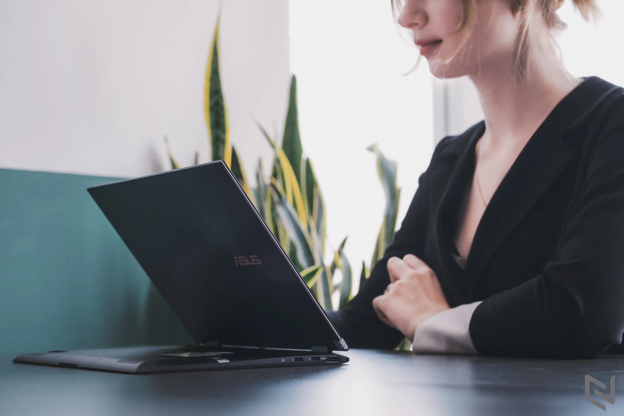 ASUS khơi nguồn phong cách sống cùng ZenBook Flip Series và BST kết hợp cùng Đỗ Mạnh Cường