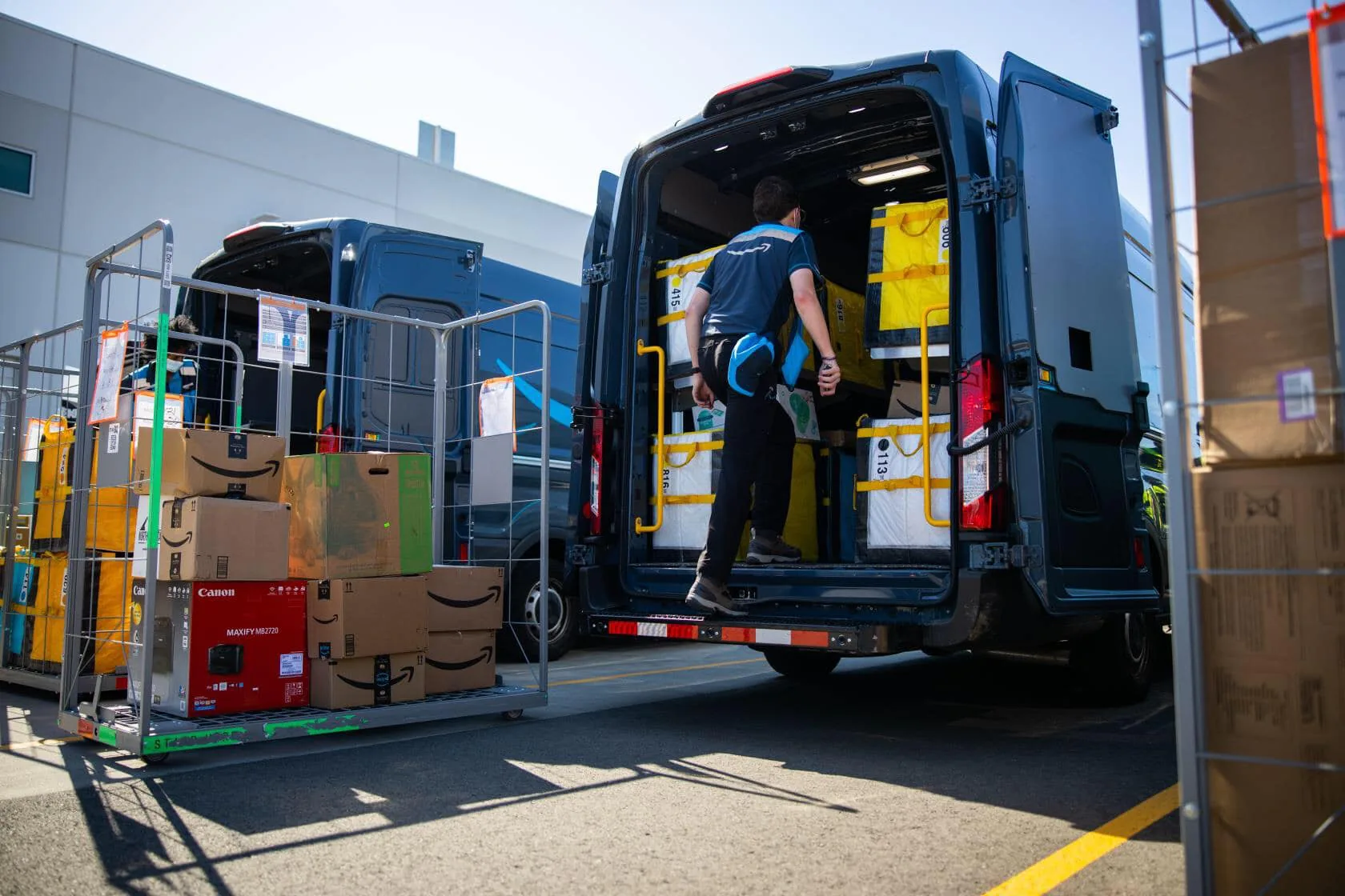 03 lời khuyên từ Amazon gửi đến người bán hàng nhằm chuẩn bị cho tương lai nhiều thách thức