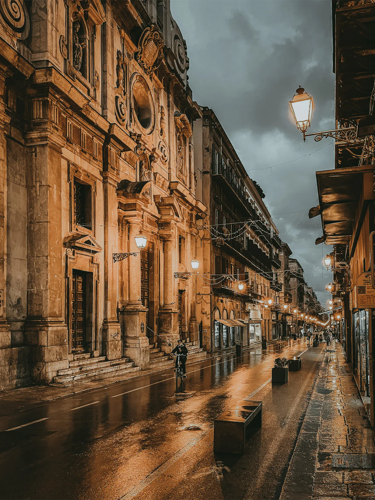 Apple chia sẻ loạt ảnh đẹp Shot on iPhone 12 từ những người dùng