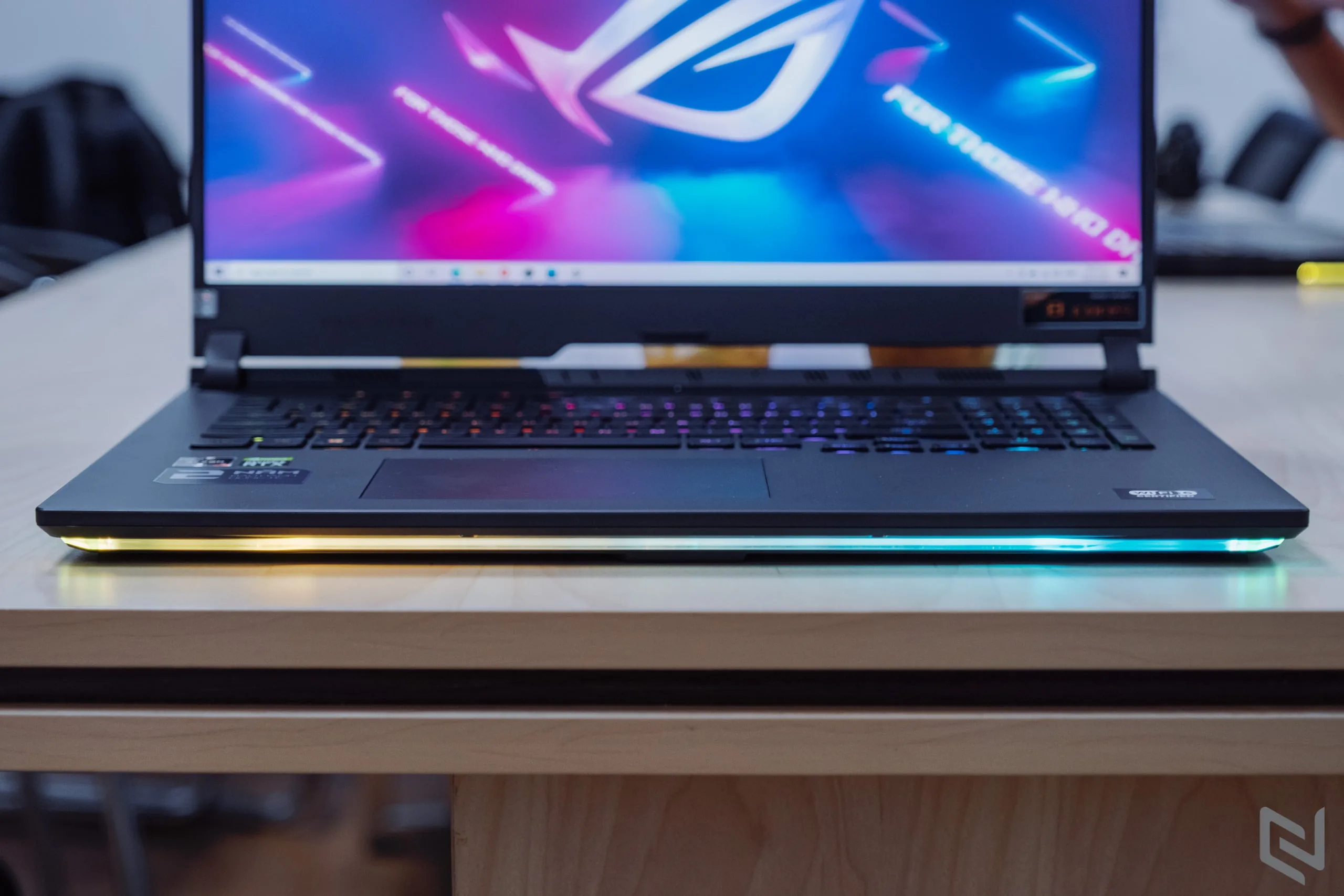 Trên tay laptop gaming ASUS ROG Strix G17 G713 - Siêu chiến binh, vũ khí mới mạnh mẽ từ đội Đỏ