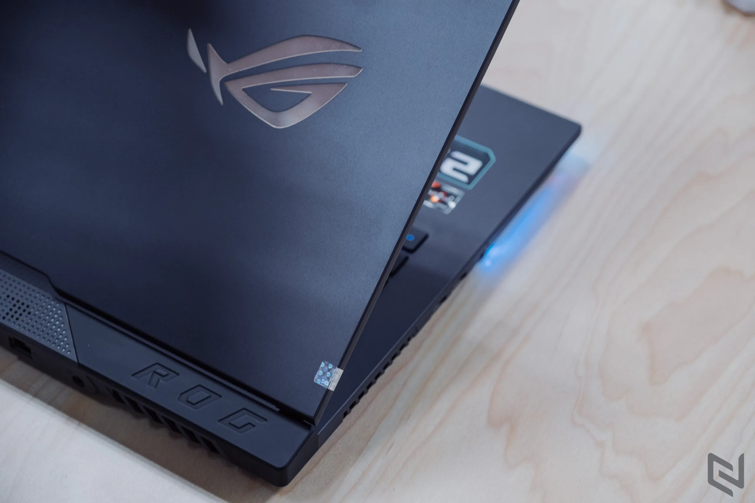 Trên tay laptop gaming ASUS ROG Strix G17 G713 - Siêu chiến binh, vũ khí mới mạnh mẽ từ đội Đỏ